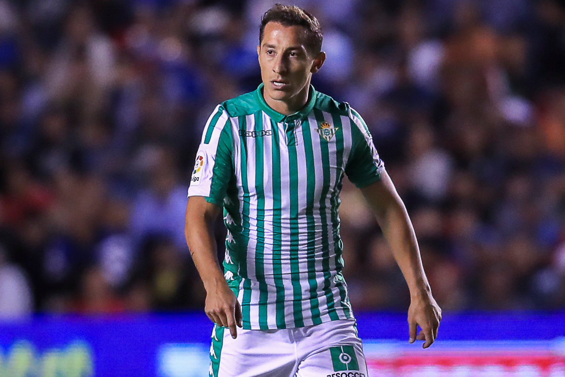 Andrés Guardado sigue sin ser inscrito por el Betis | Imago7