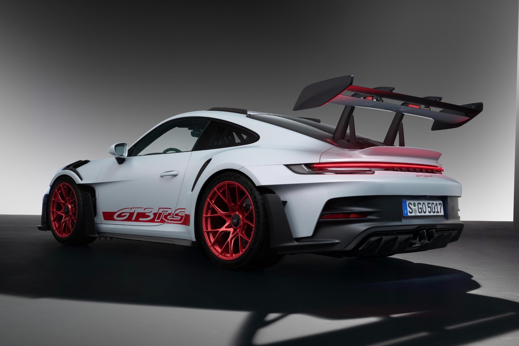 Porsche 911 GT3 RS 992 - coches deportivos - 525 CV - aerodinamica - carbono