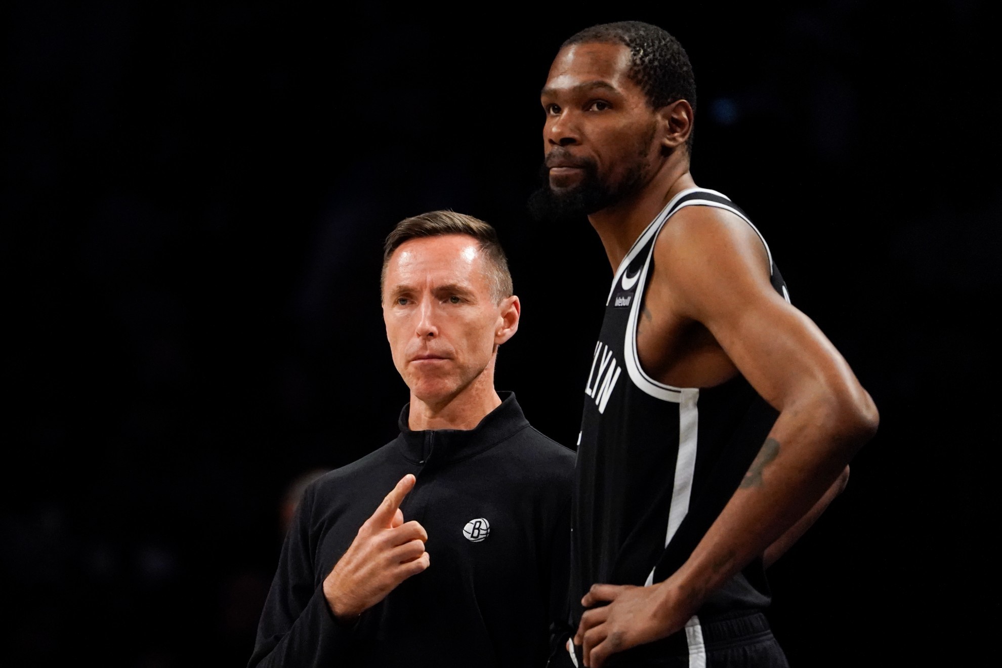 Los Brooklyn Nets se reúnen con Kevin Durant y deciden que seguirá en el equipo | AP