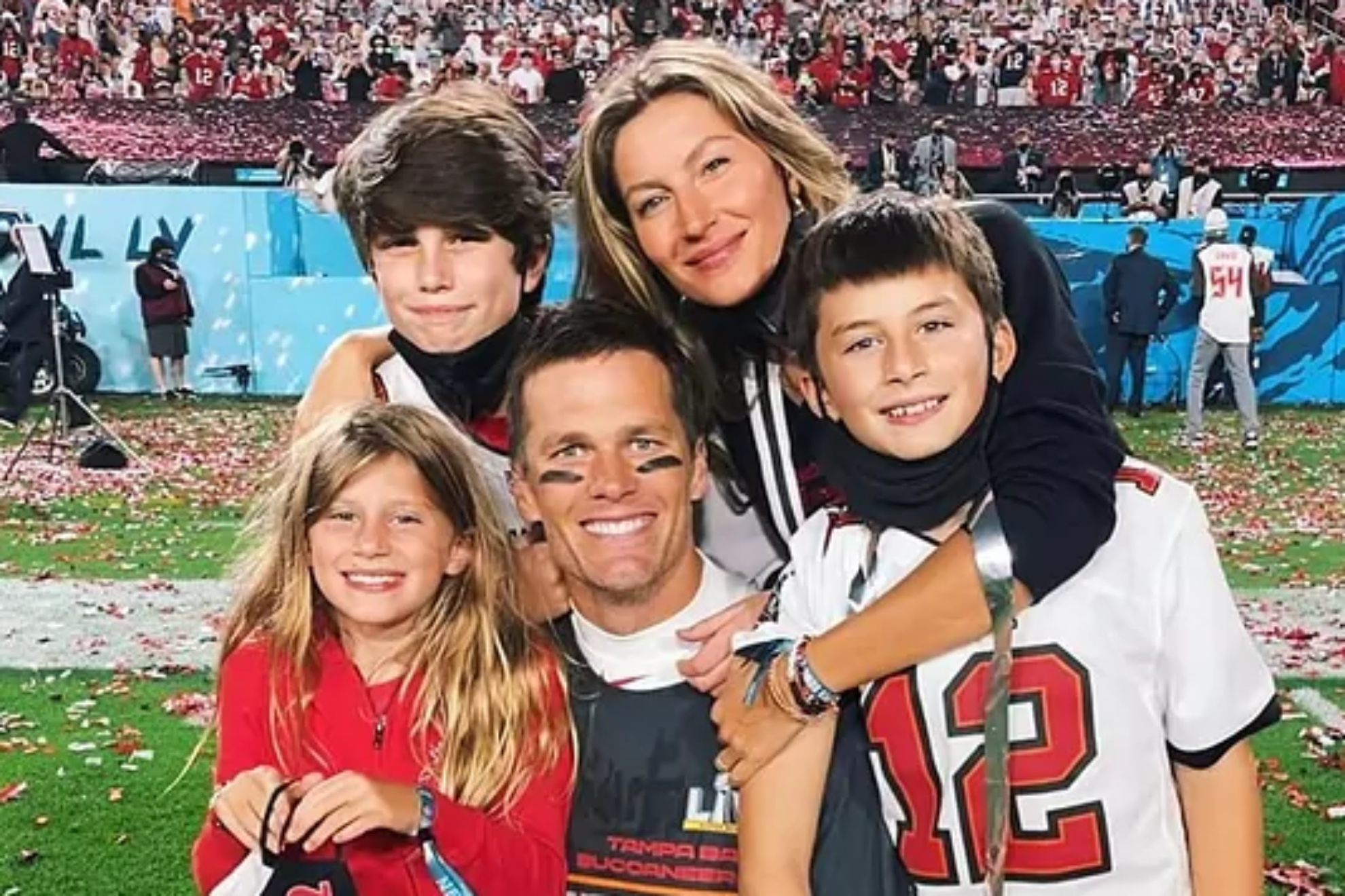 Tom Brady's family/ Instagram @tombrady