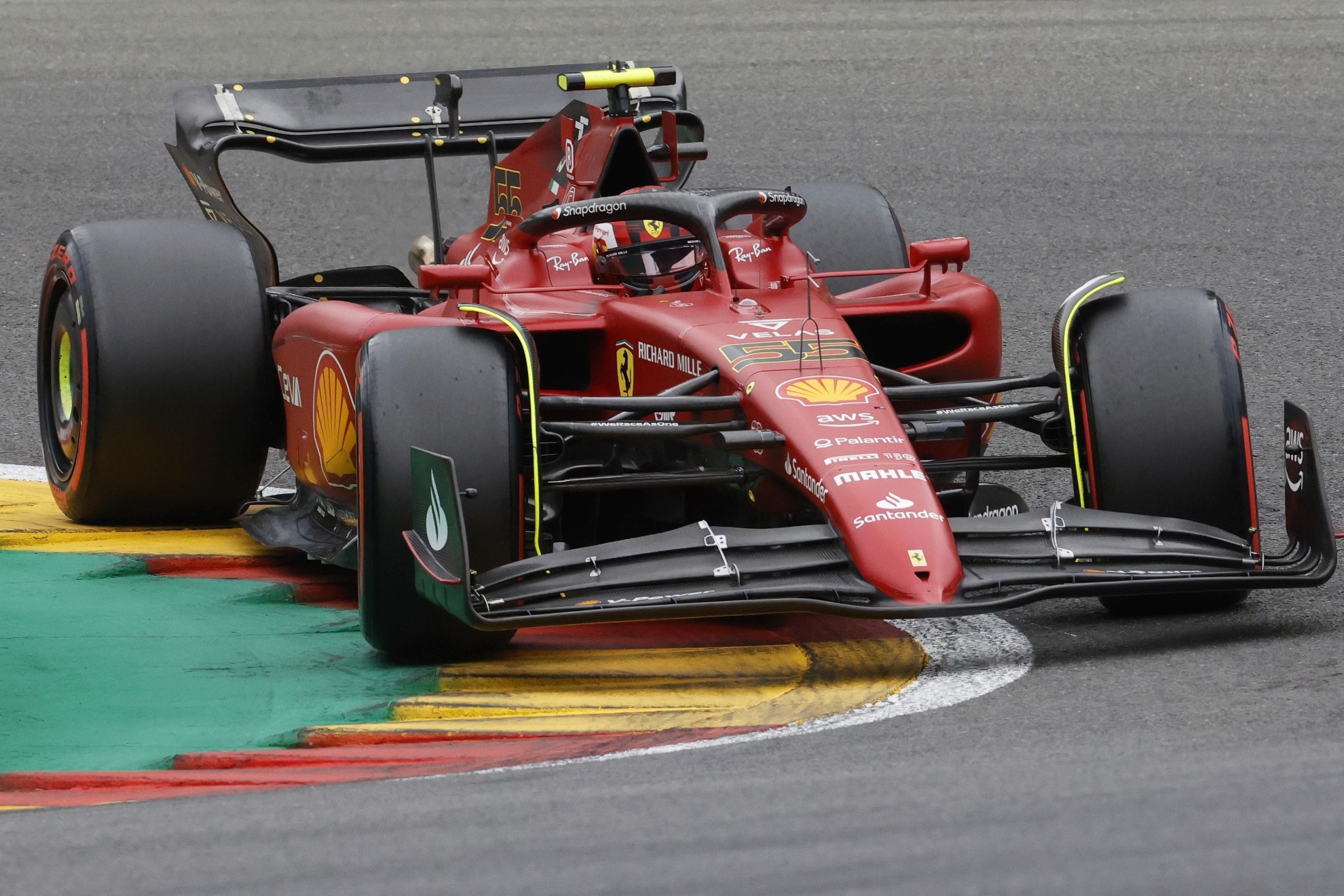 Carlos Sainz en el Gran Premio de Bélgica | OLIVIER MATTHYS AP