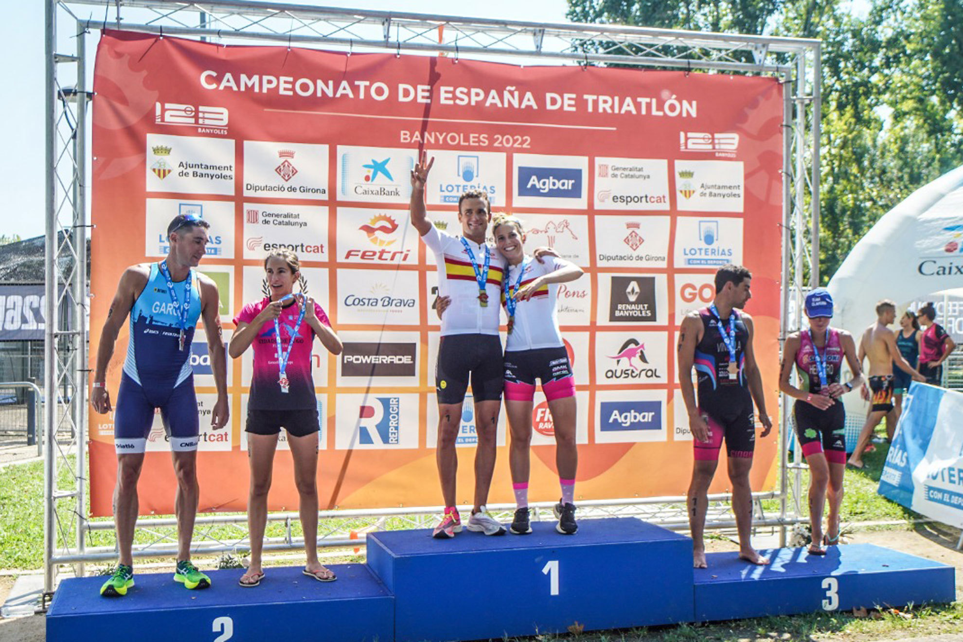 David Castro y Sara Guerrero, campeones de España de triatlón en distancia olímpica