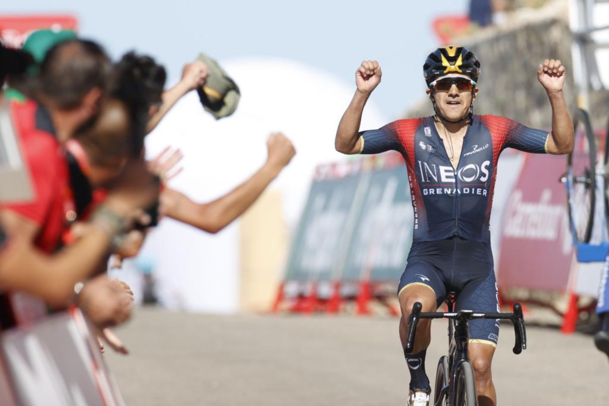Hay Vuelta: Roglic daña a Evenepoel en La Pandera en pleno 'doblete' de Carapaz