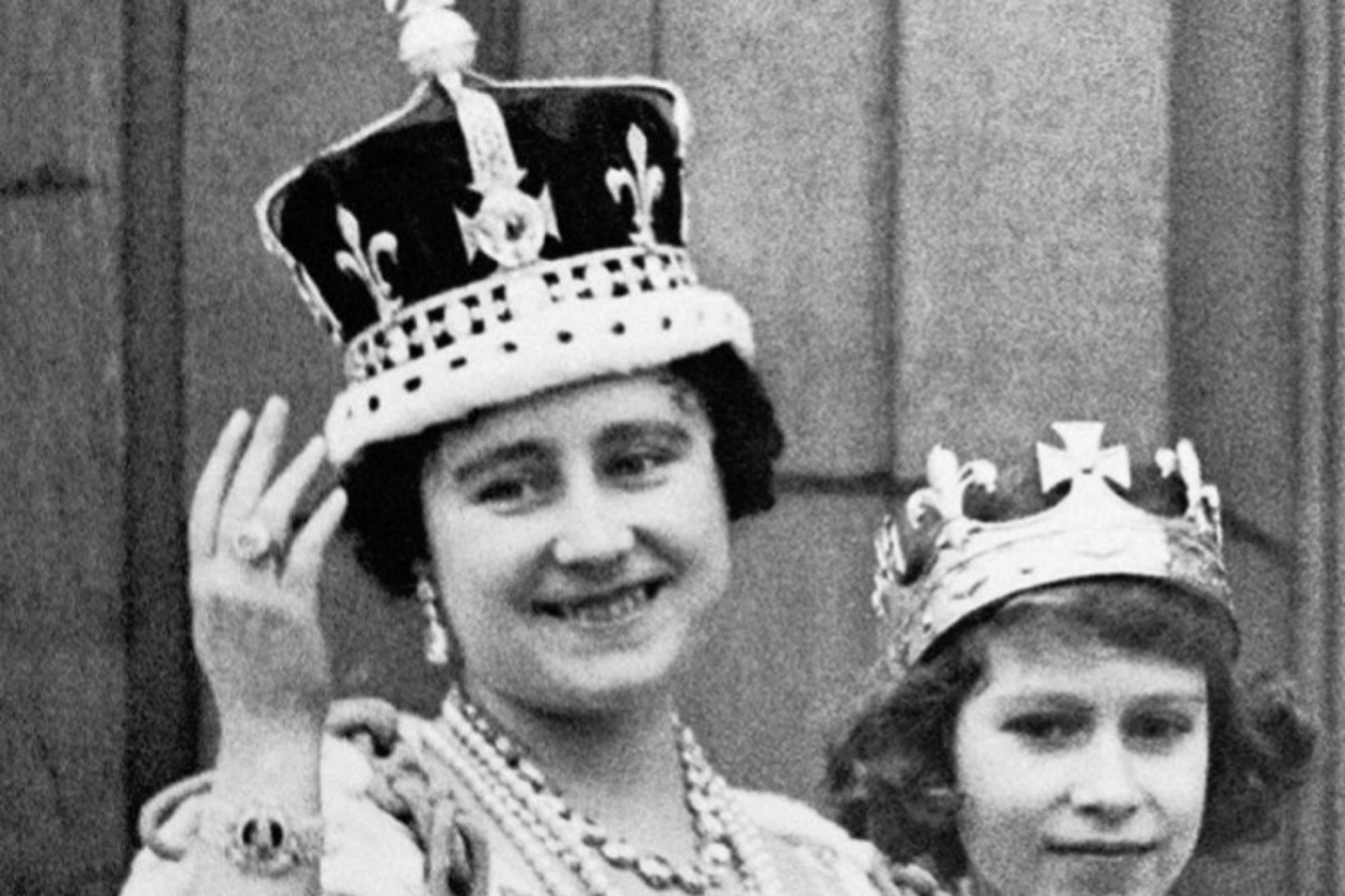 La reina Isabel, esposa del rey Jorge VI y madre de Isabel II, la ltima en llevar la corona