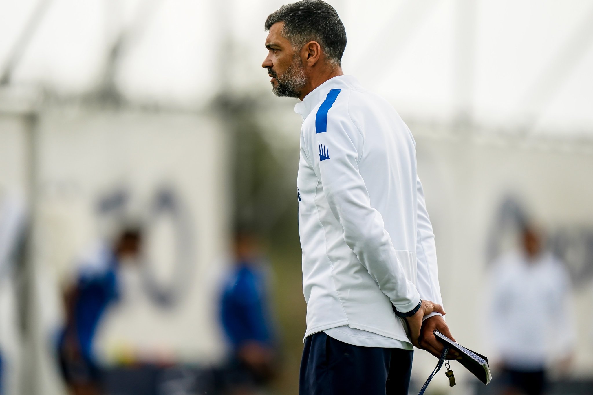 El Oporto repudia el ataque contra la familia del técnico Sergio Conceiçao
