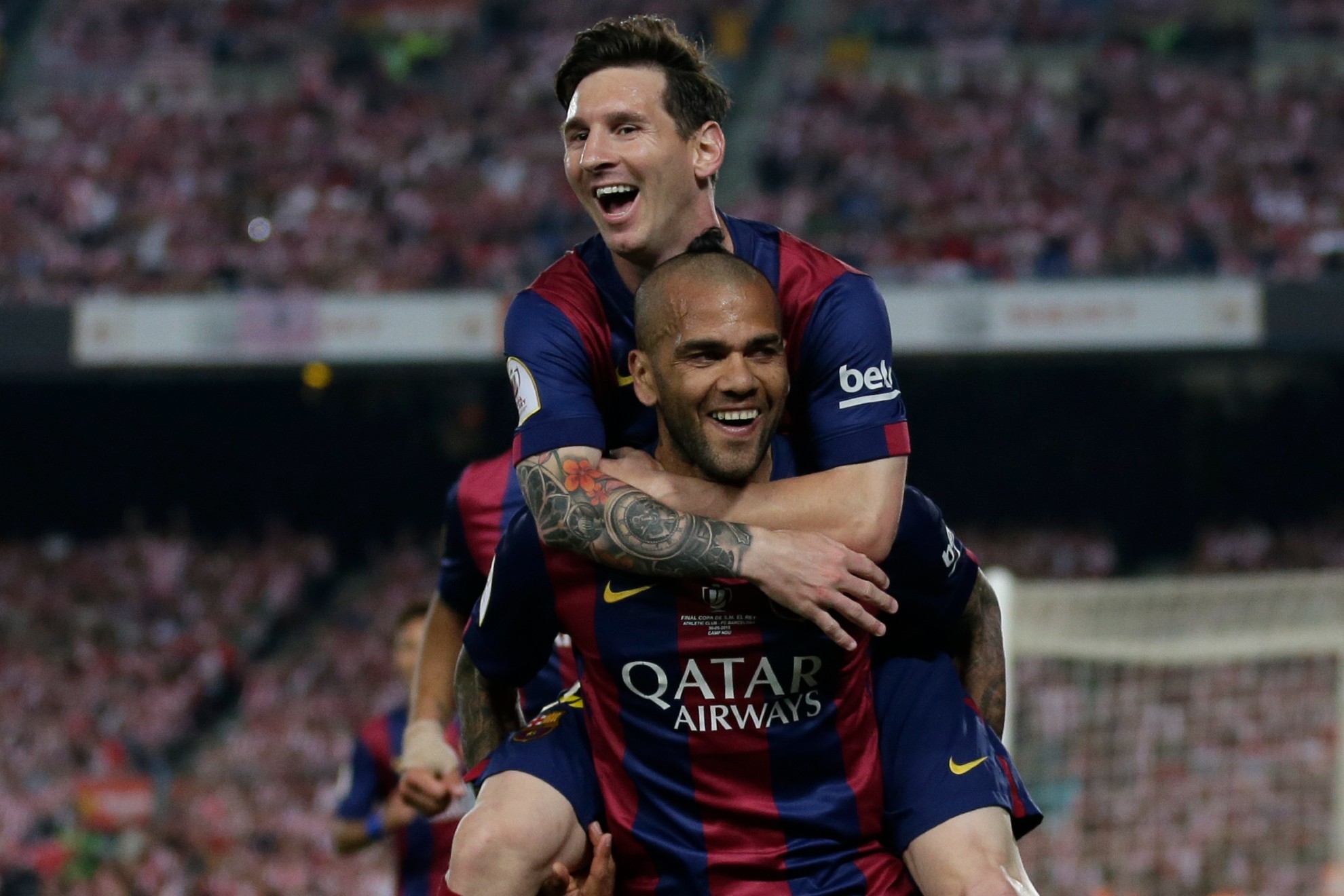 Dani Alves pide al Barça una despedida a Messi como la que él tuvo en el Gamper | AP