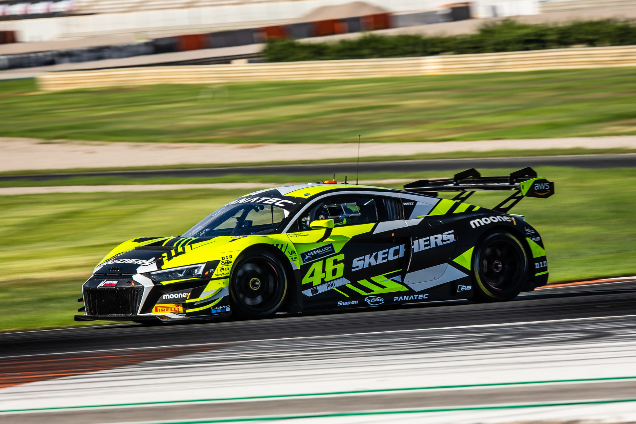 Rossi participa con el Audi del equipo WRT | LIFEBELUCKY