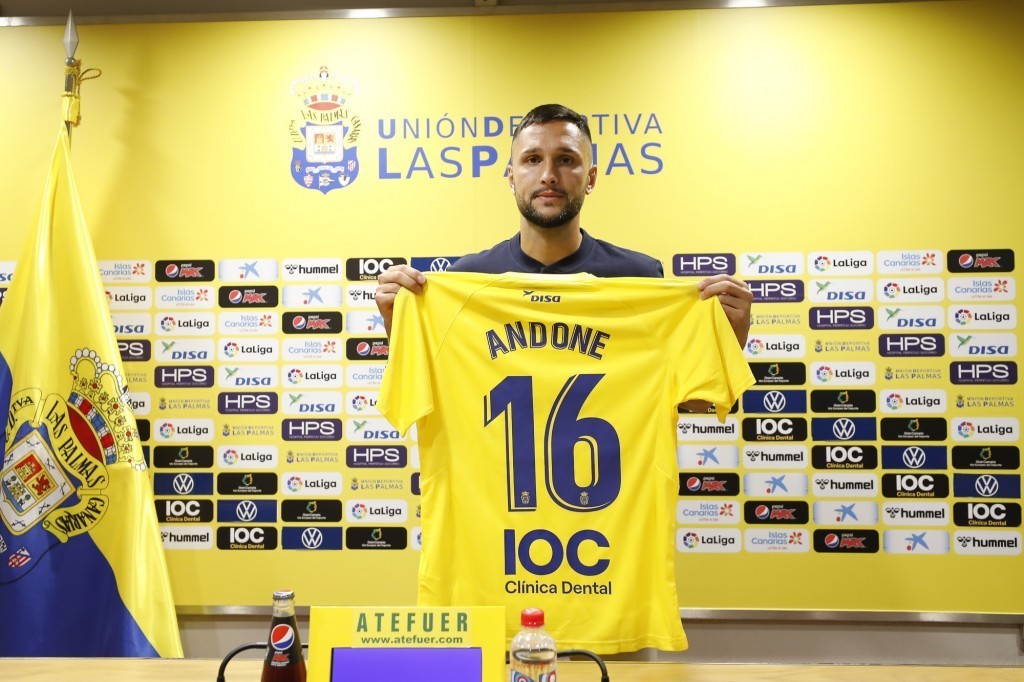 Florin Andone, el día de su presentación como jugador amarillo / UD Las Palmas