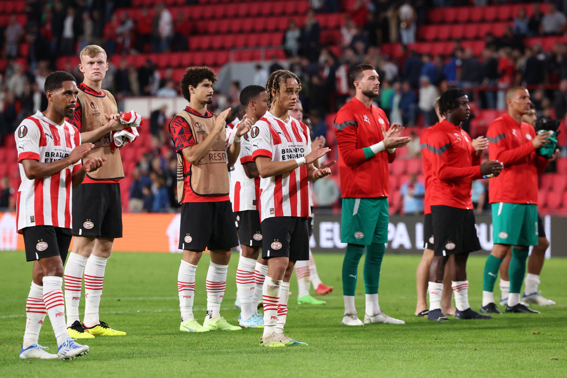 PSV vence al Feyenoord en un duelo de locura. | Reuters
