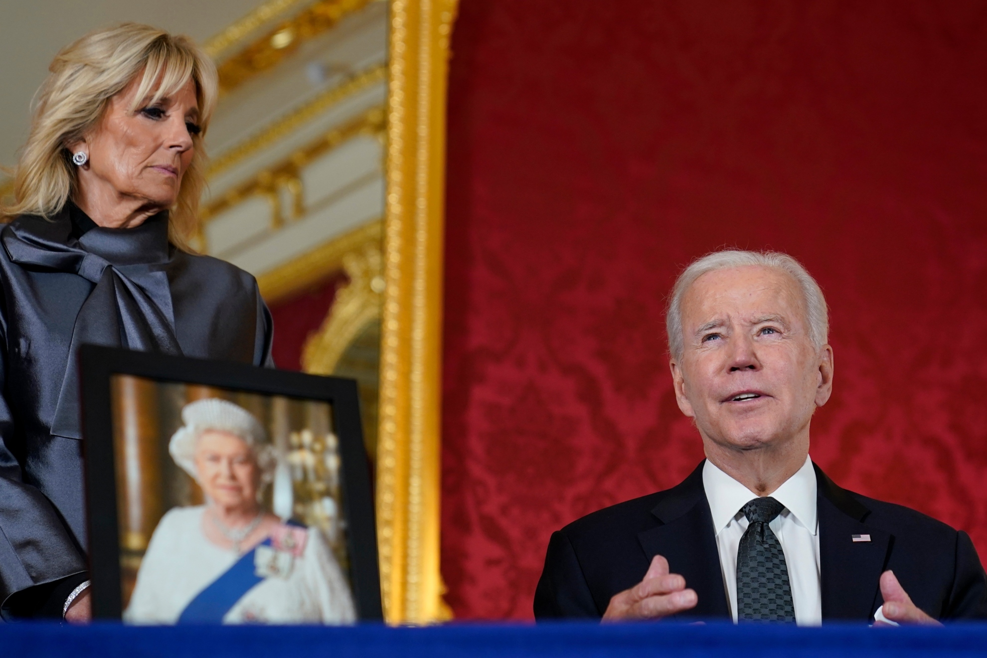 Joe and Jill Biden at Queen Elizabeth II memorial / AP
