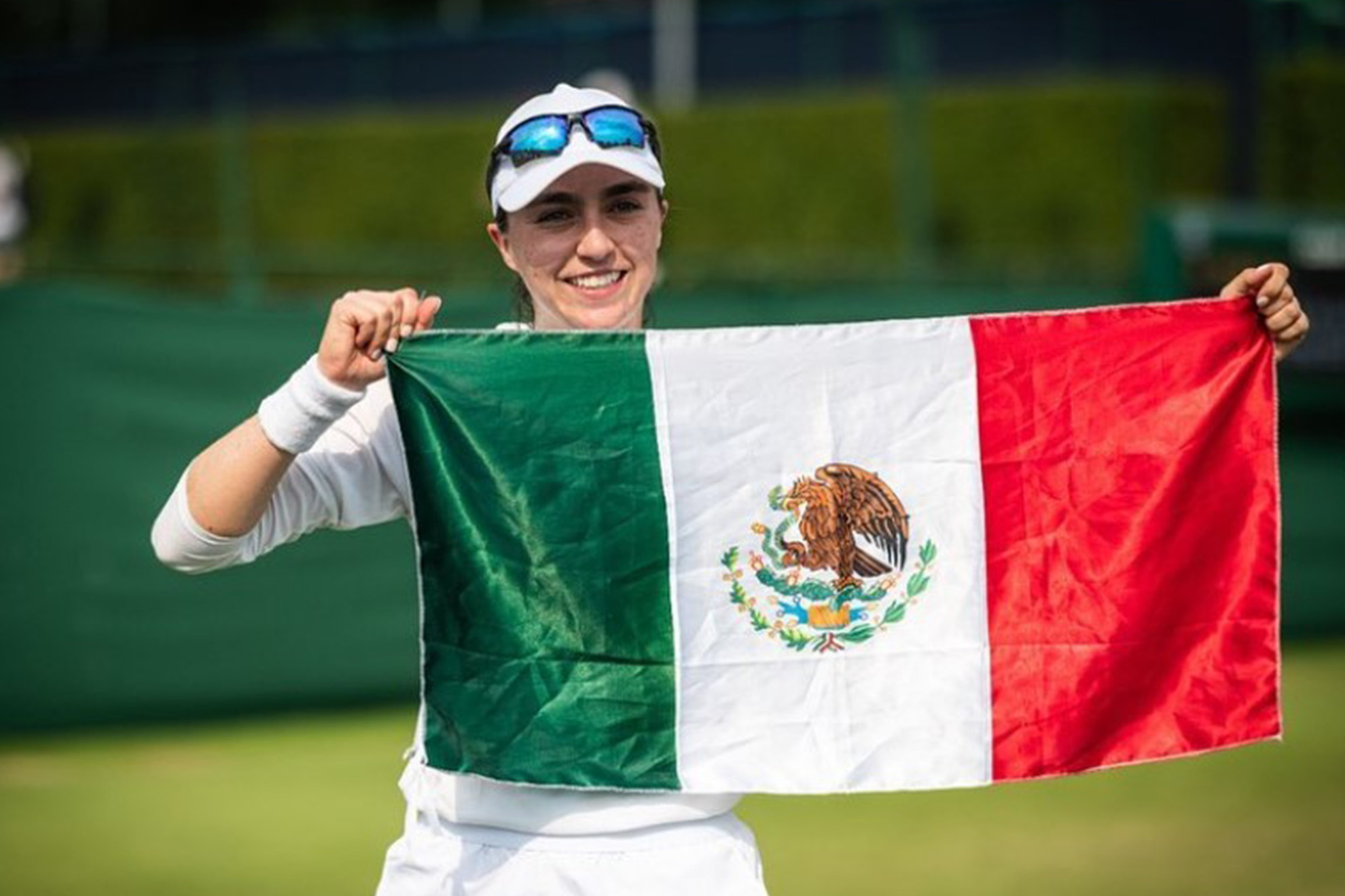 Fernanda Contreras gana en su debut en el WTA. | @fercongo