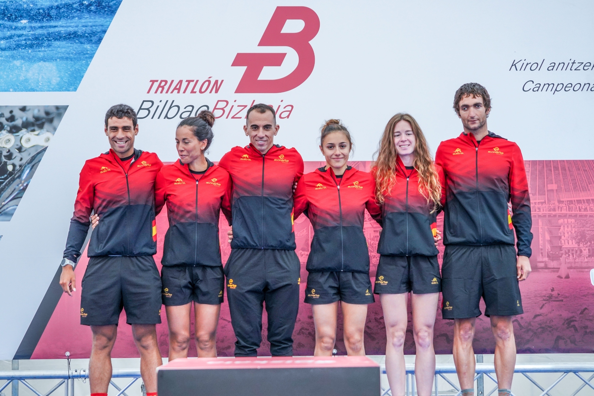 Parte del equipo español que competirá en el Europeo de Triatlón Cros. Fotos: FETRI / JCD Fotografía