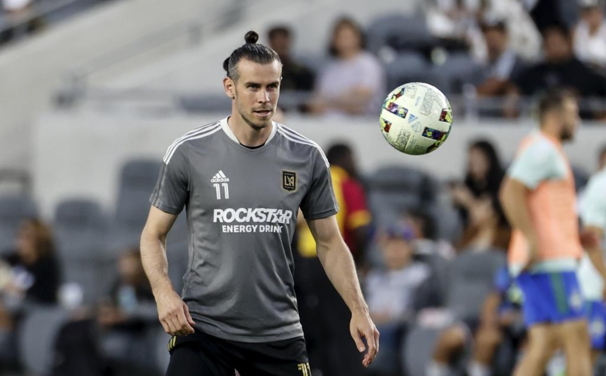 Gareth Bale, durante el calentamiento previo a un partido con Los Ángeles. EFE