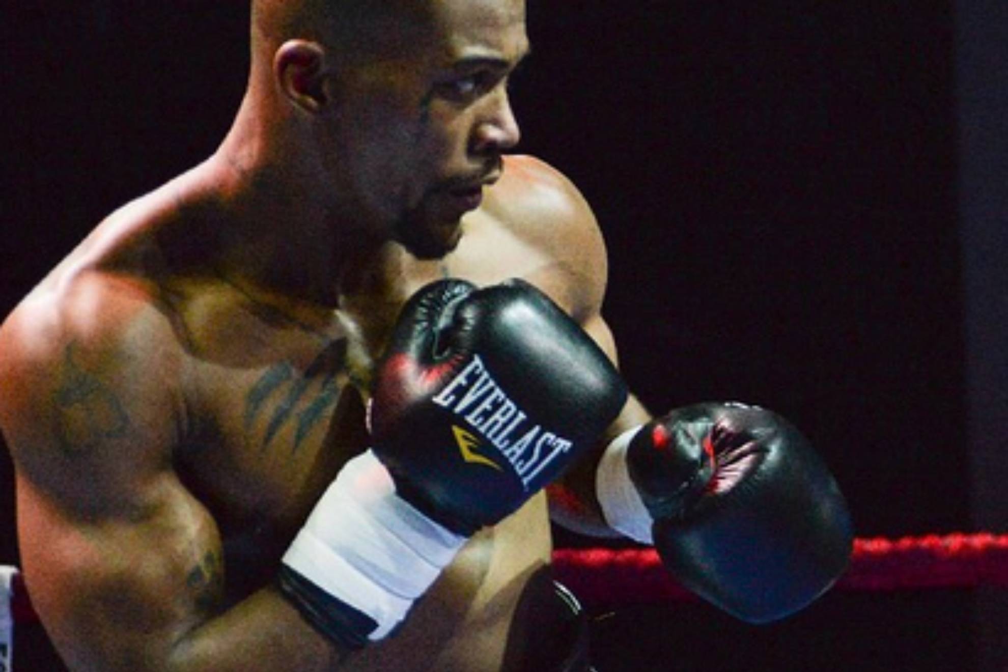 Asesinan a Isiah Jones: el boxeador recibi un disparo en la cabeza durante una disputa familiar