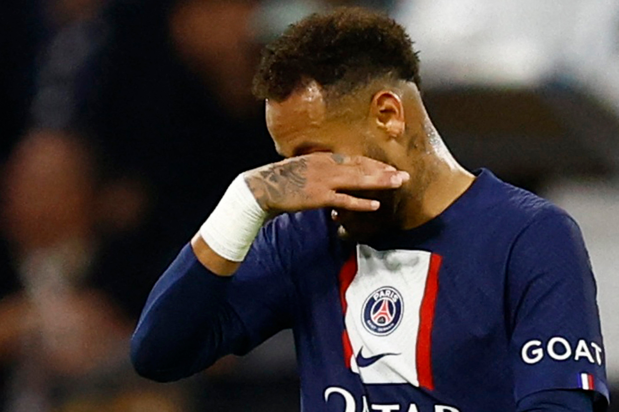 Neymar lloró más de una vez antes de irse del Barcelona