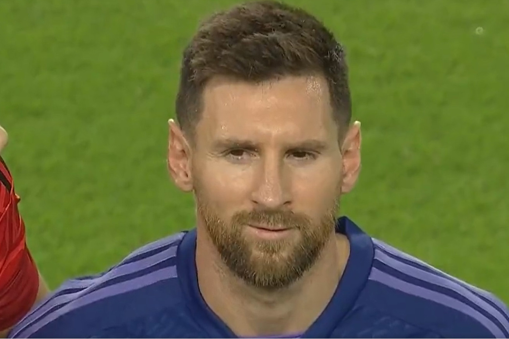 Messi sonríe ante la vibrante entonación del Himno de Argentina en Miami