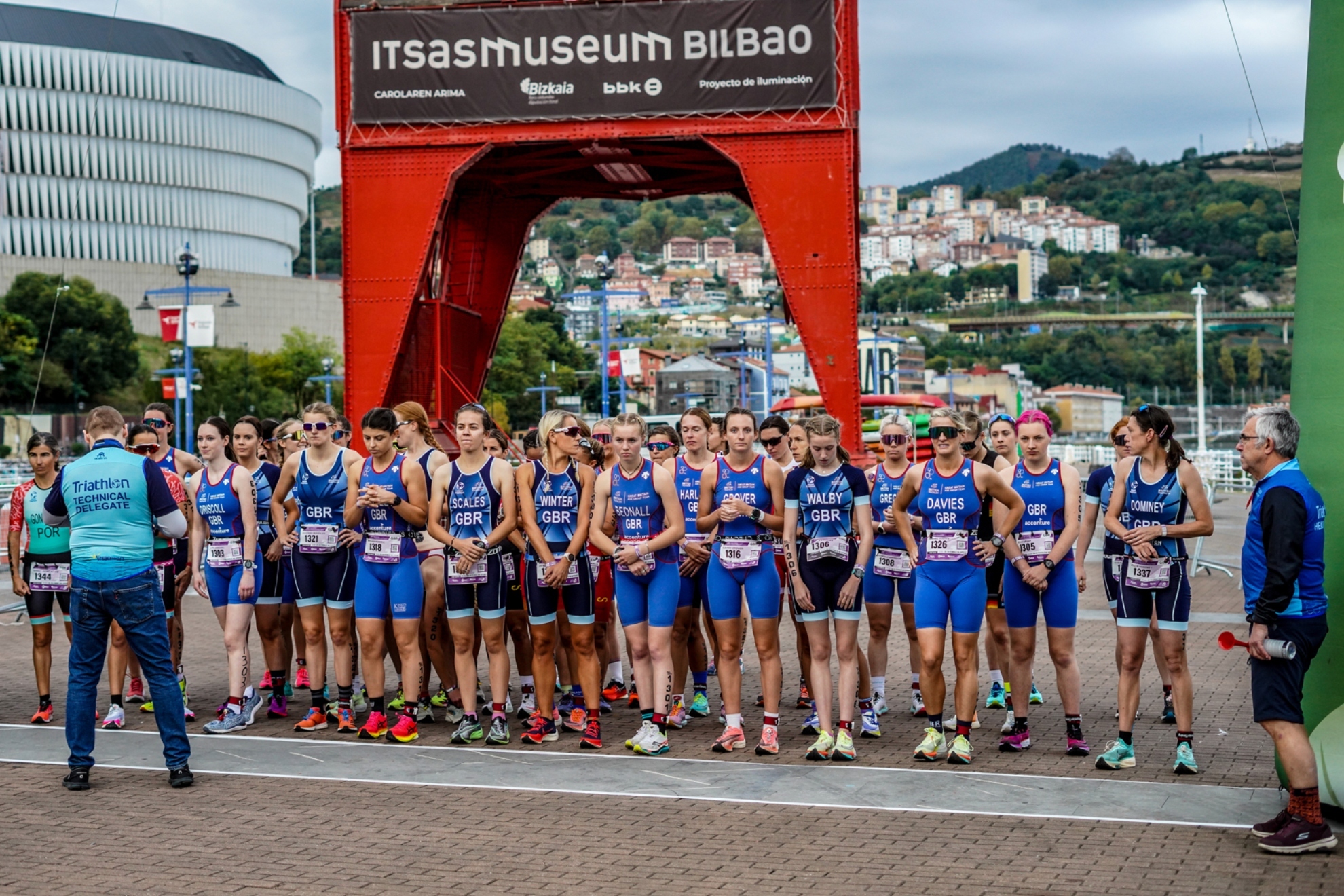 Bilbao Bizkaia clausura un Europeo de triatlón multideporte para la historia