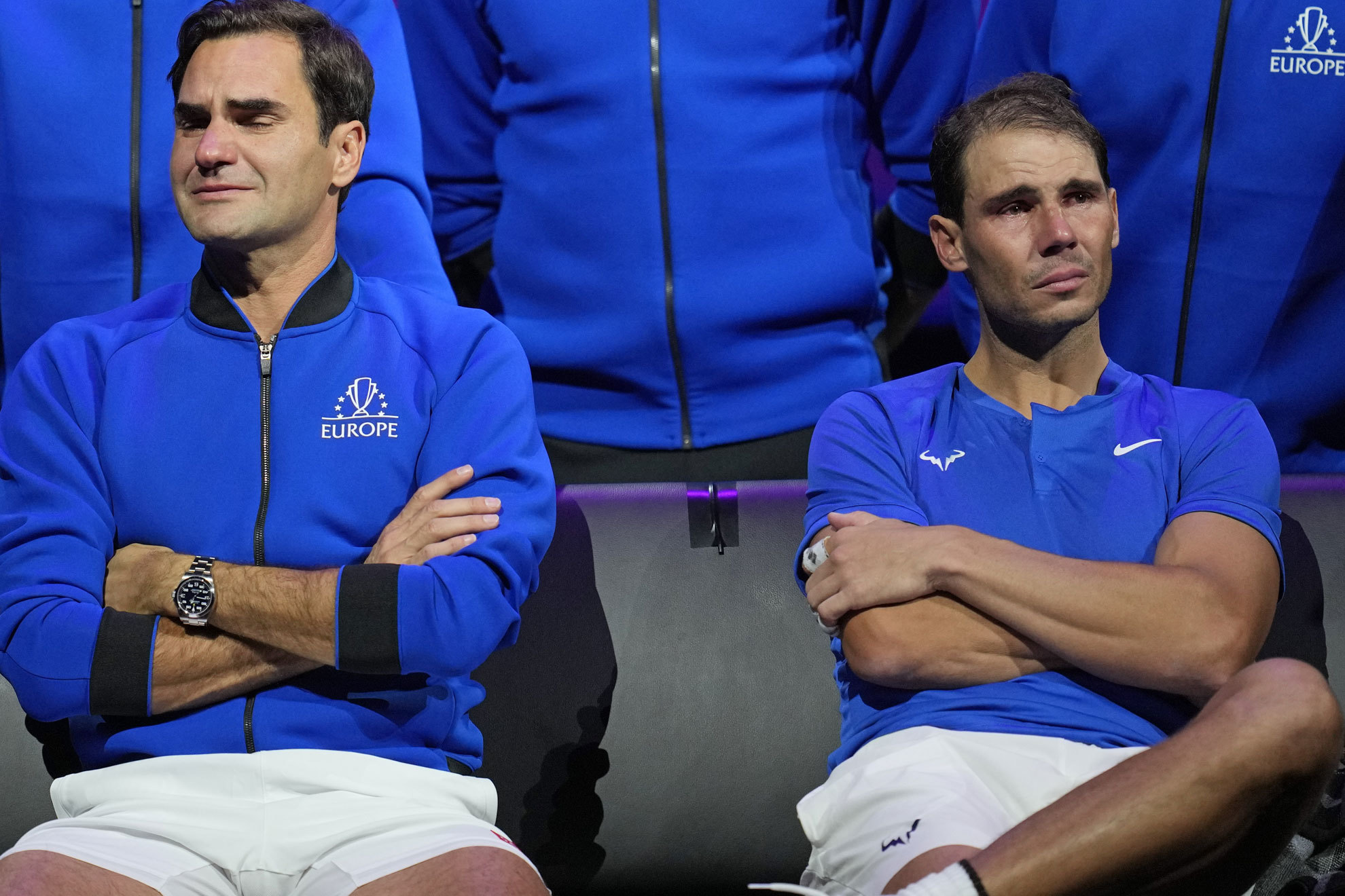 Federer y Nadal, emocionados con el homenaje al suizo (Foto:Kin Cheung / AP)