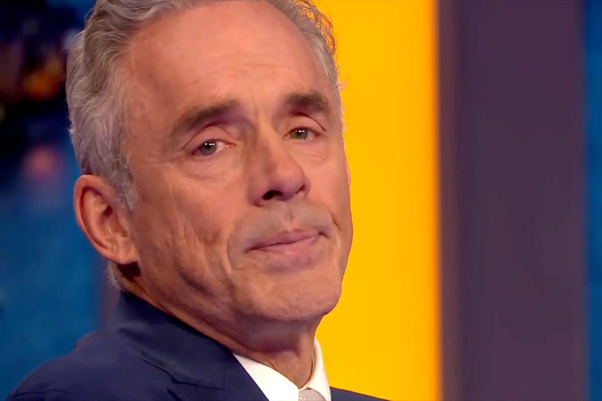 Specificitet debitor biord Jordan Peterson breaks down in tears while responding to Olivia Wilde's  'incel' comments | Marca