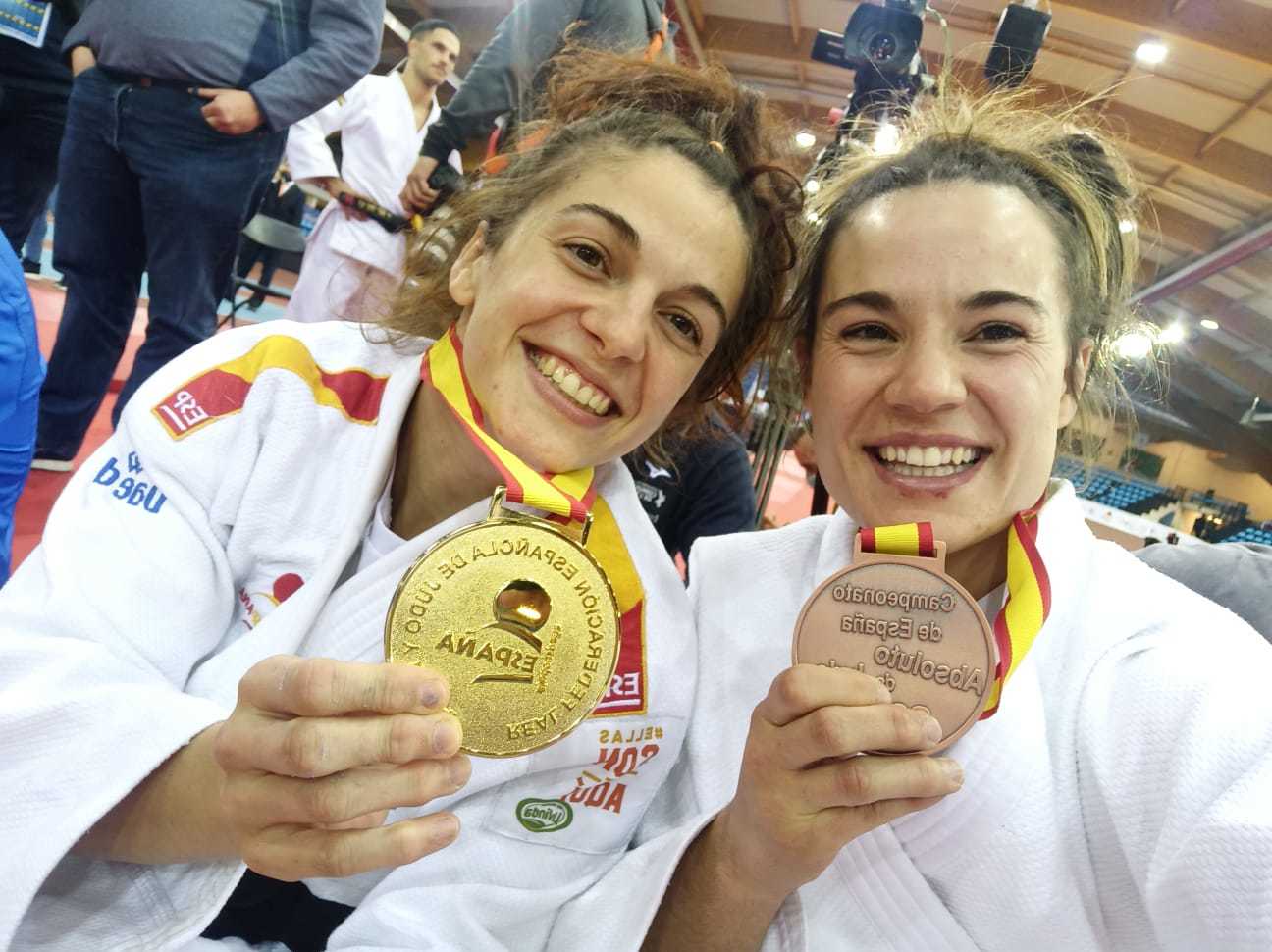 Las judocas Estrella López y Carla Ubasart
