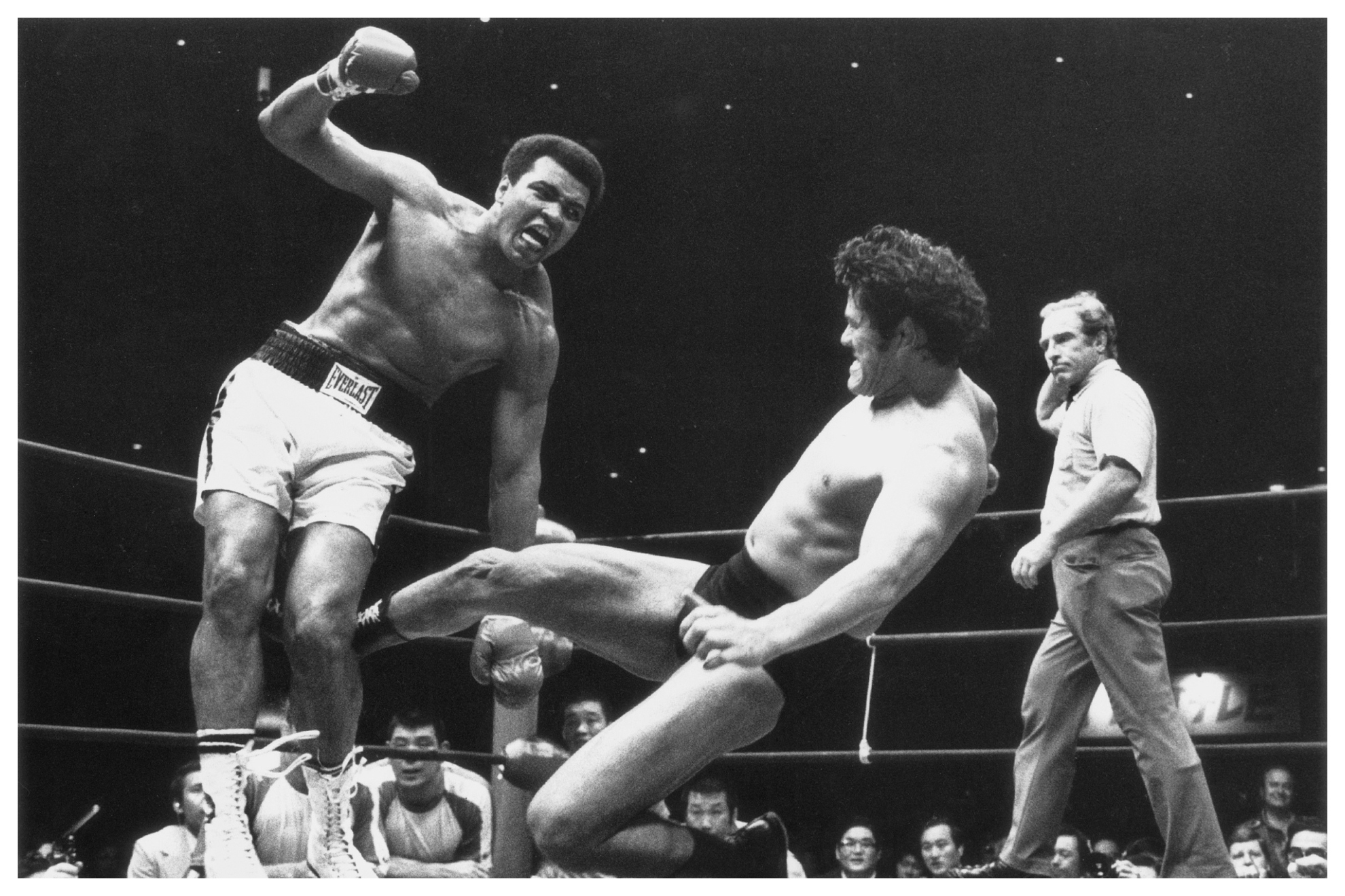 Combate en 1976 entre Inoki y Ali en el Nippon Budokan / AP