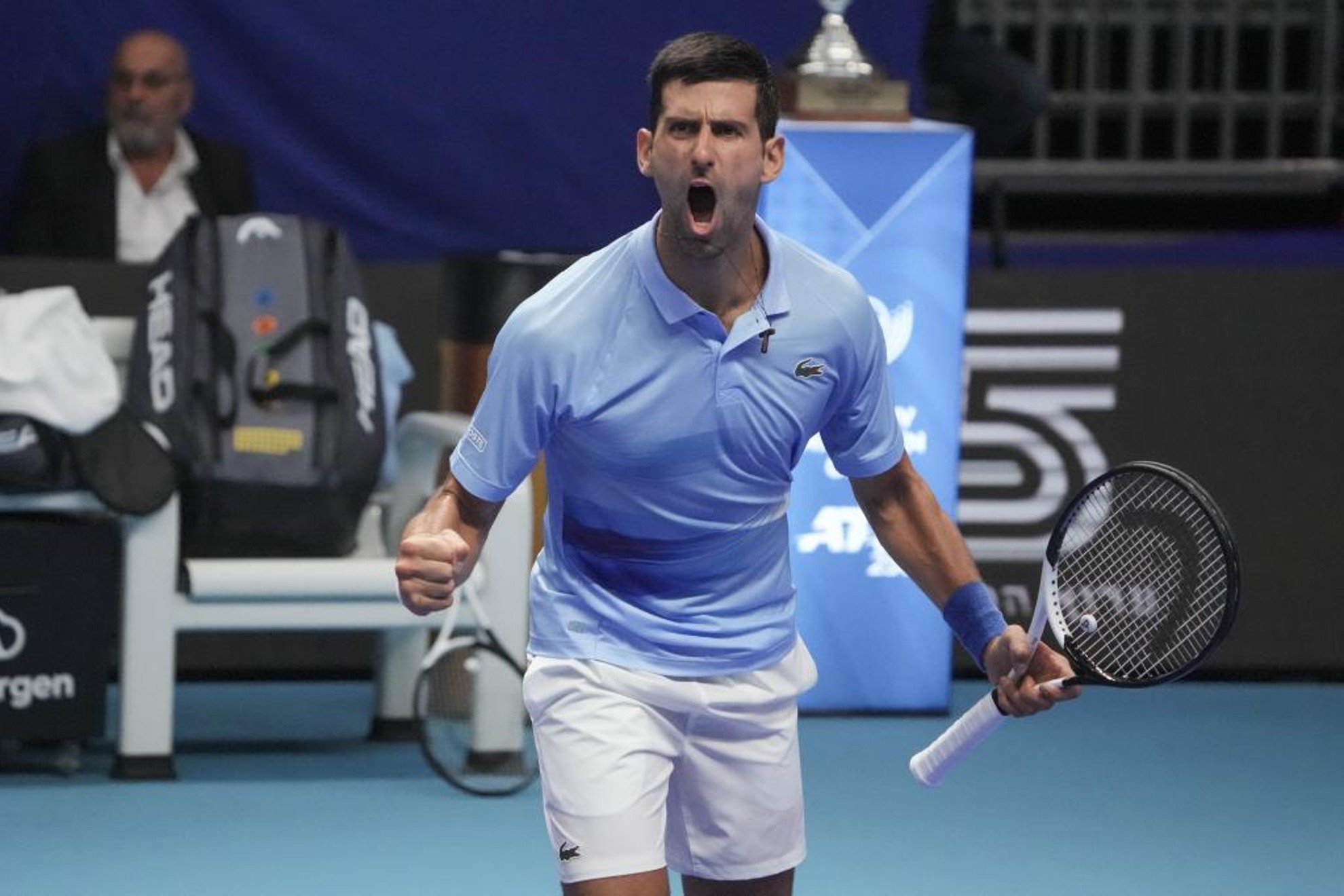 Djokovic vence a Safiulin en Tel Aviv y jugará su cuarta final de la temporada