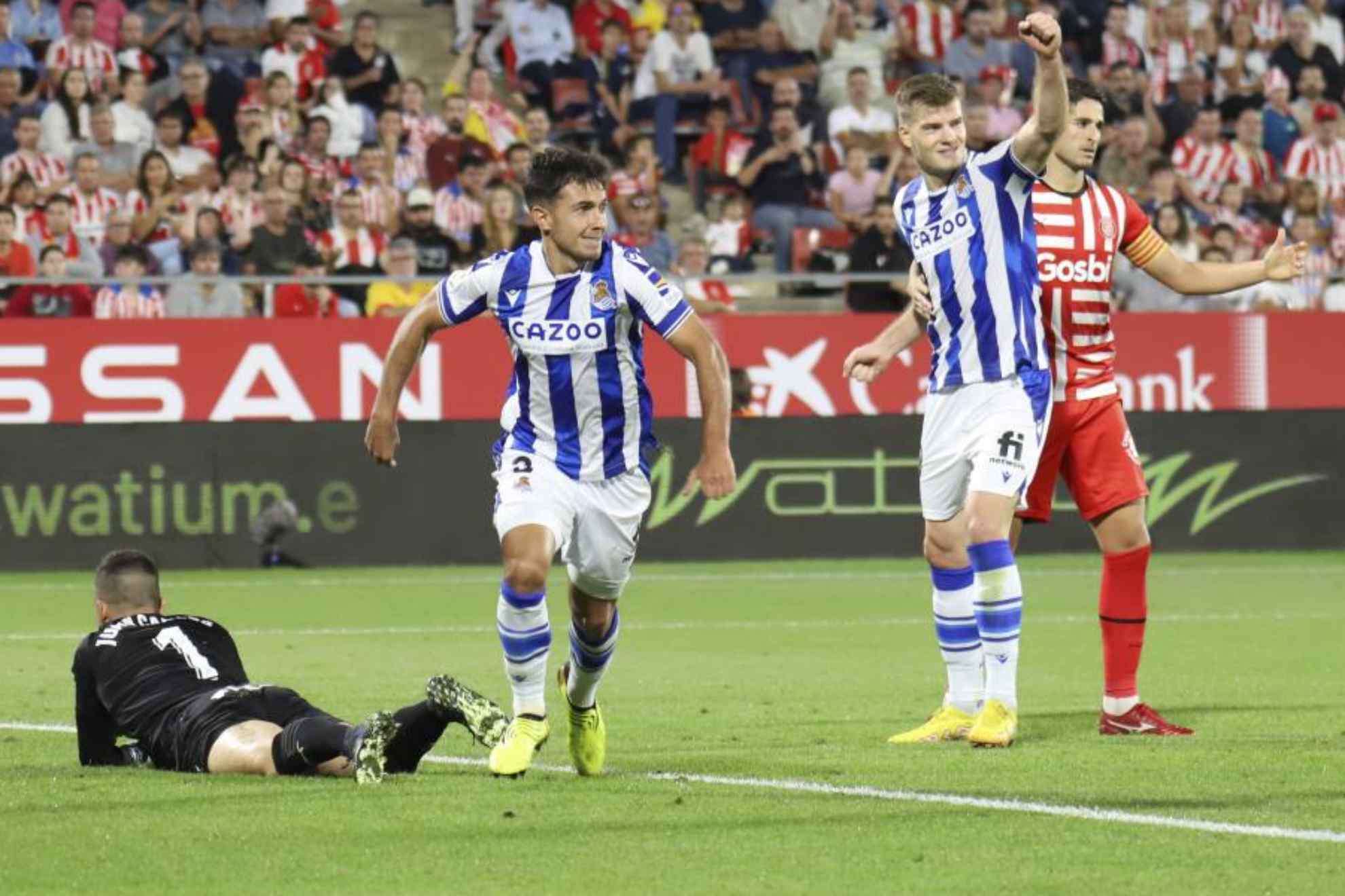 Zubimendi celebra su gol al Girona.