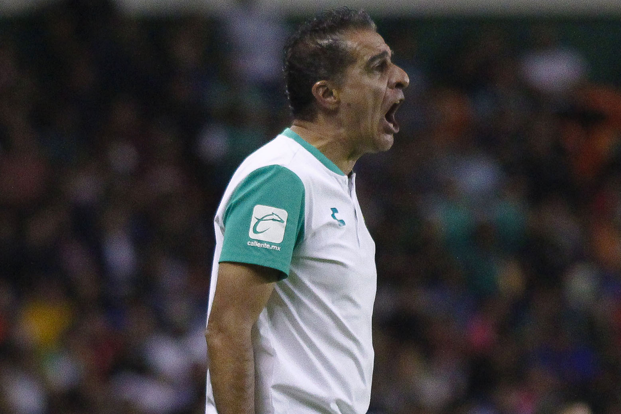 Renato Paiva, molesto tras el resultado en casa ante Xolos