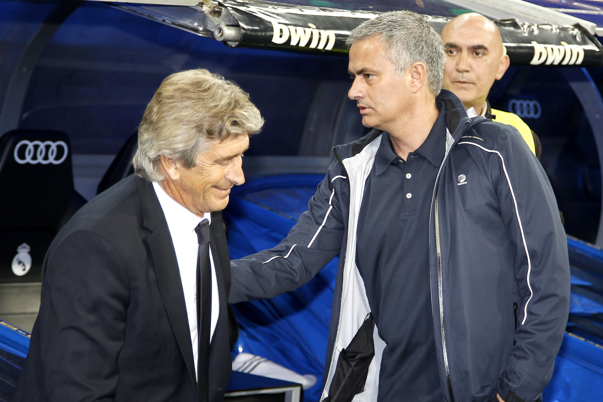 Pellegrini y Mourinho, saludándose | ÁNGEL RIVERO