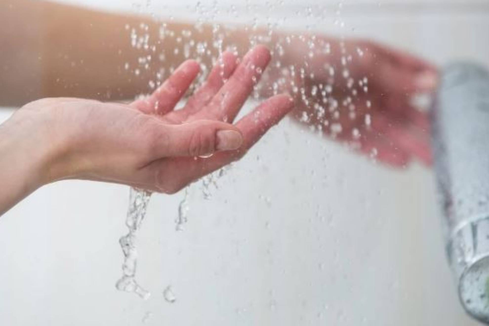 Duchas de agua fría, ¿qué beneficios tienen para nuestra salud?