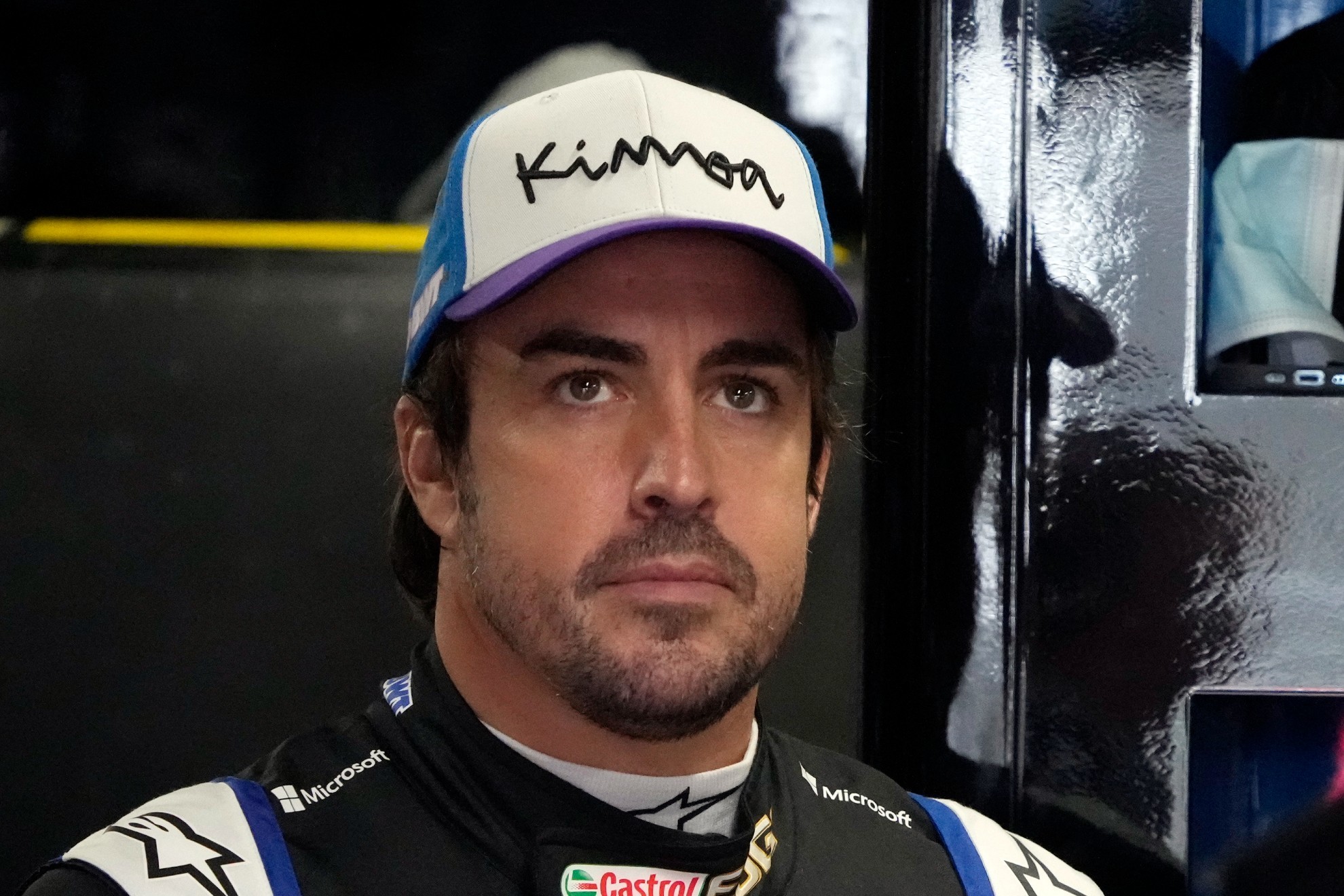 Fernando Alonso fuera del coche en el GP de Japón | FRANCK ROBICHON EFE