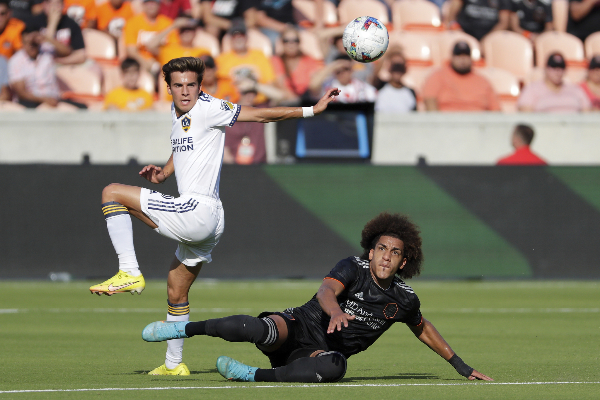 Riqui Puig, Adalberto Carrasquilla