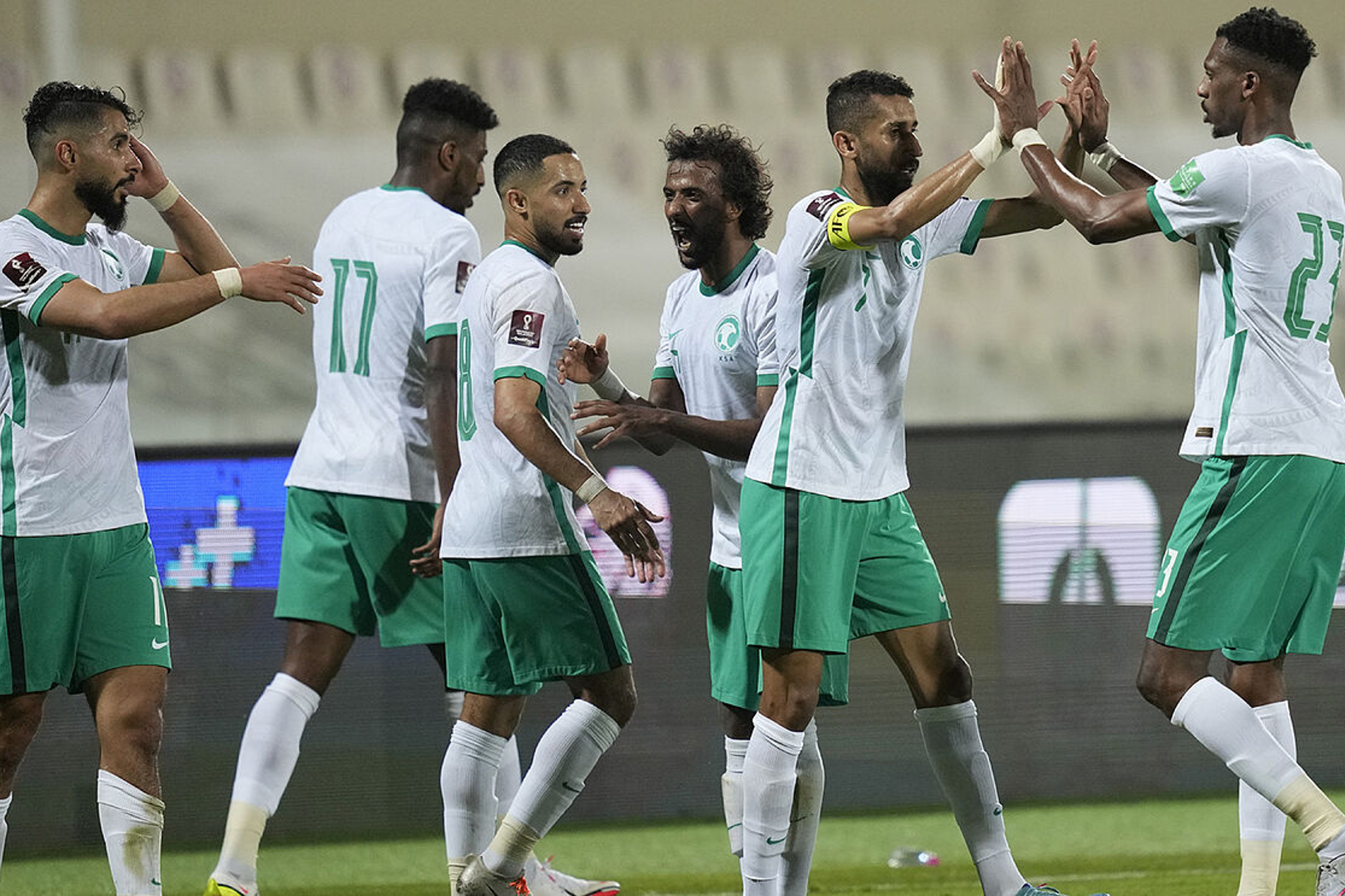 La plantilla de Arabia Saud celebrando un gol / AP