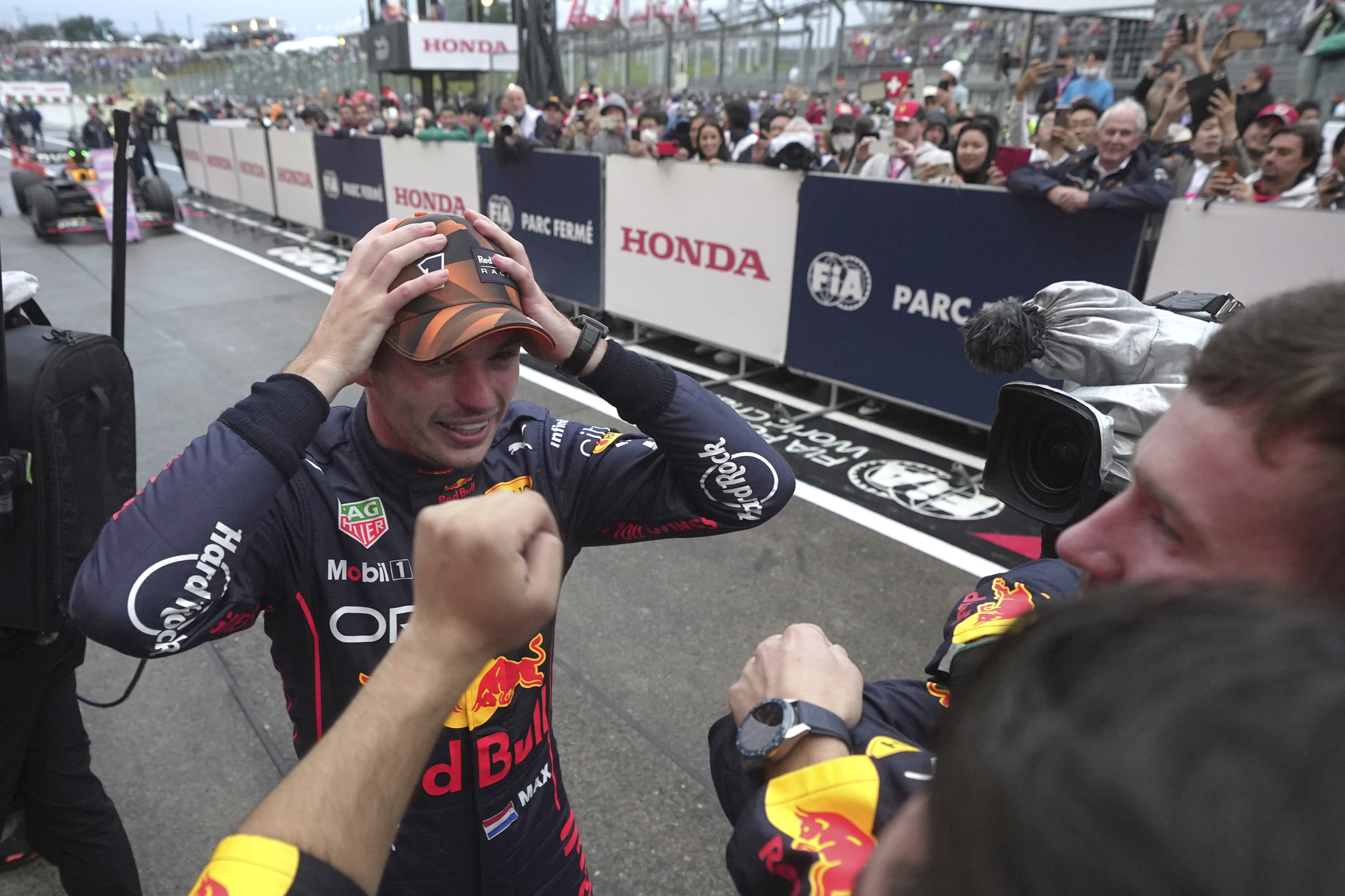 Max Verstappen asombrado tras ganar el título sin saberlo en Japón (AP).