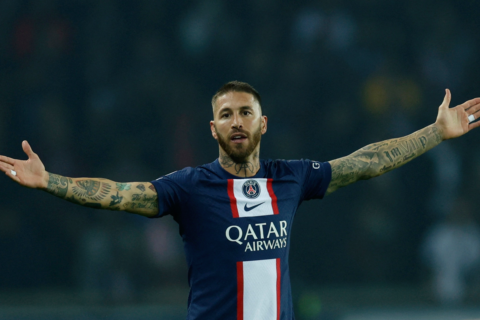 Sergio Ramos protesta en el juego entre Reims y PSG | Reuters