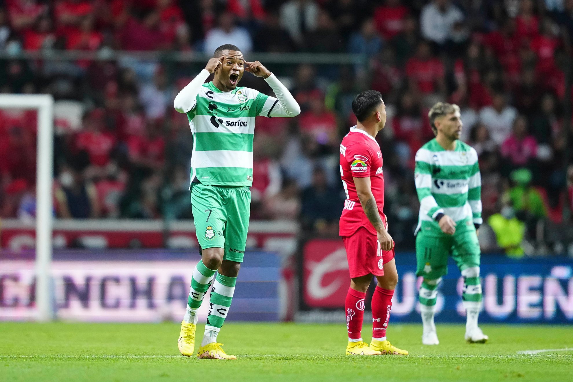Harold Preciado enfría el infierno de Toluca y marca el empate para Santos