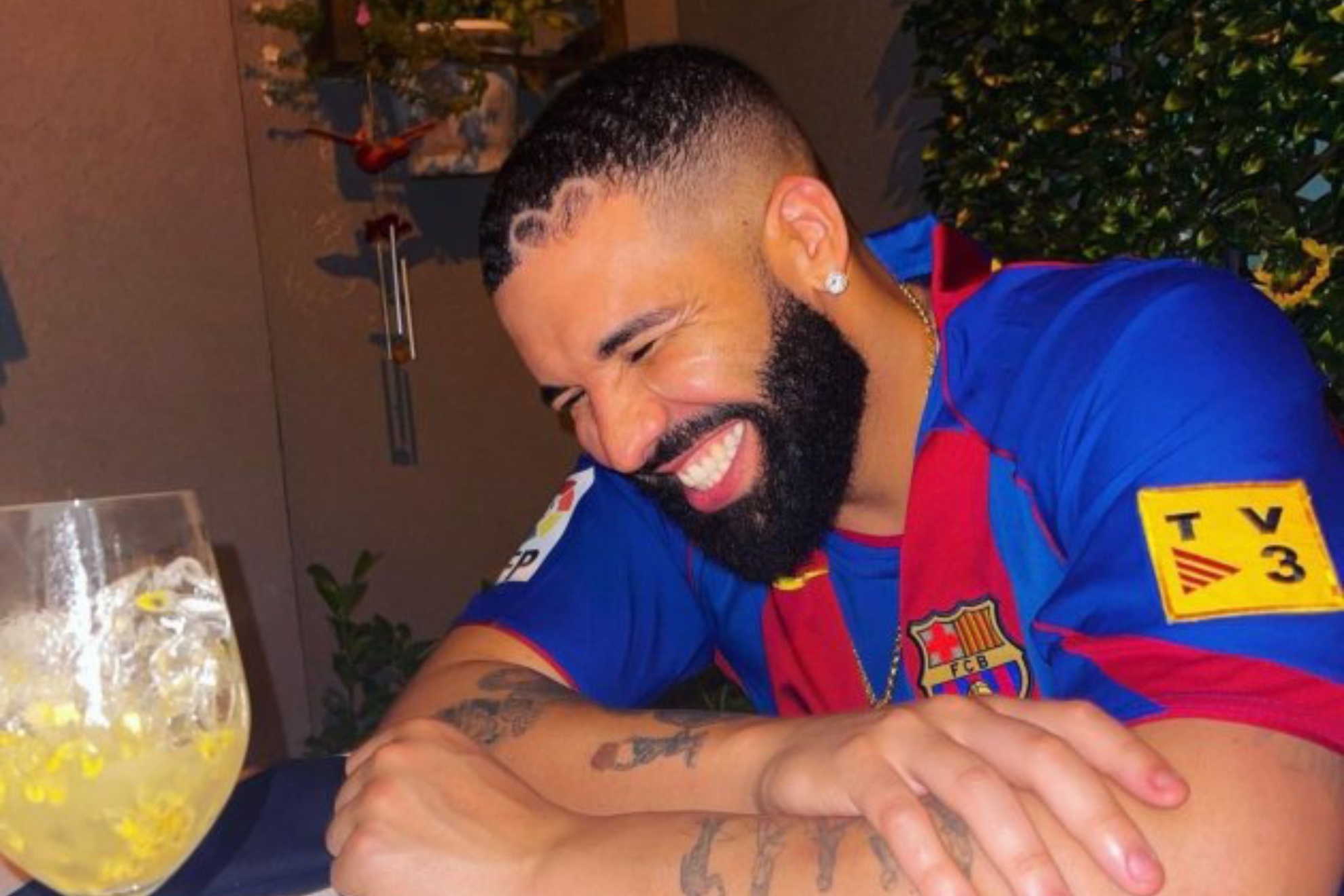 La maldición continúa: el Barça arruina la estratosférica apuesta de Drake en el Clásico