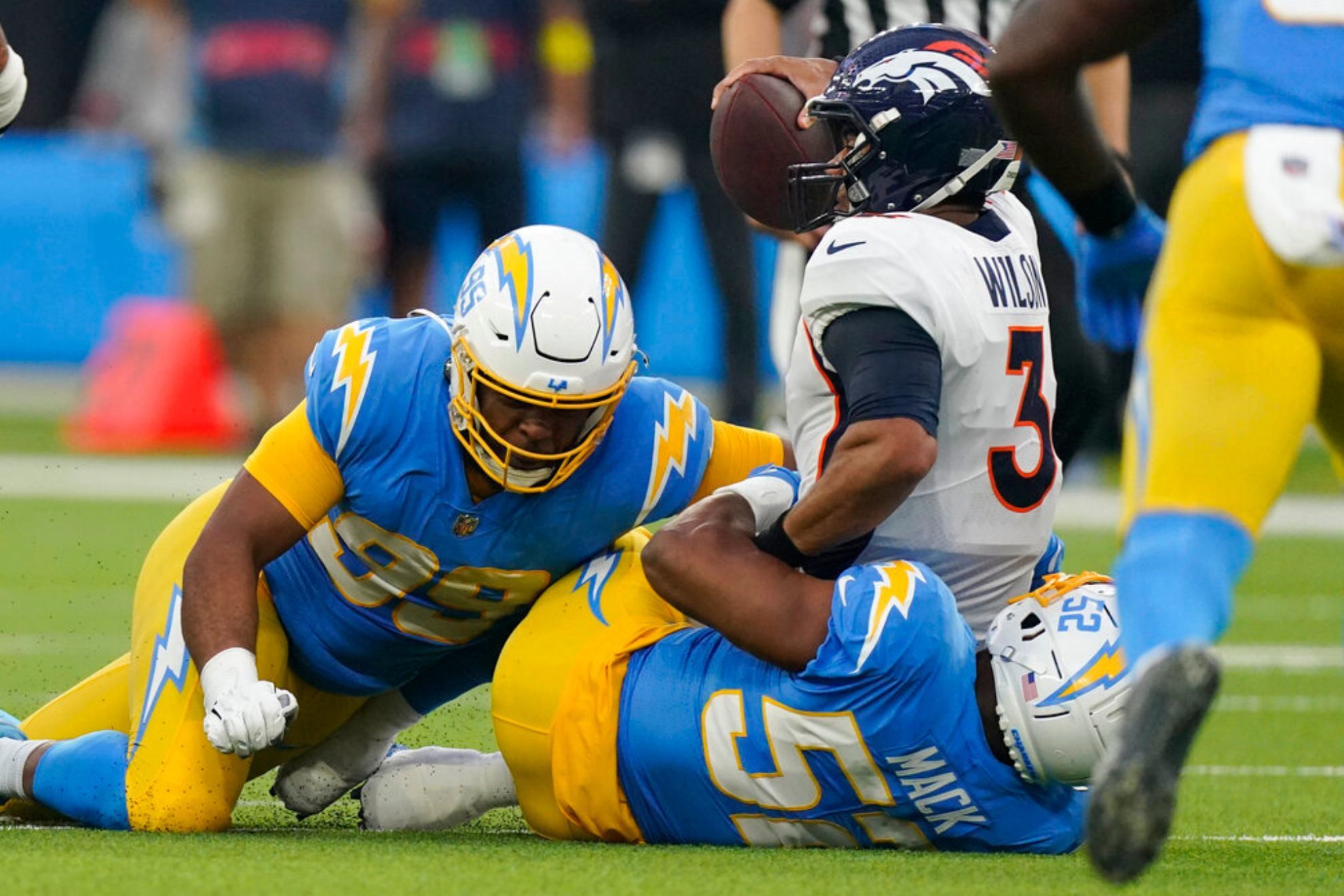 Live In-Game Blog: Los Angeles Chargers vs. Dallas Cowboys