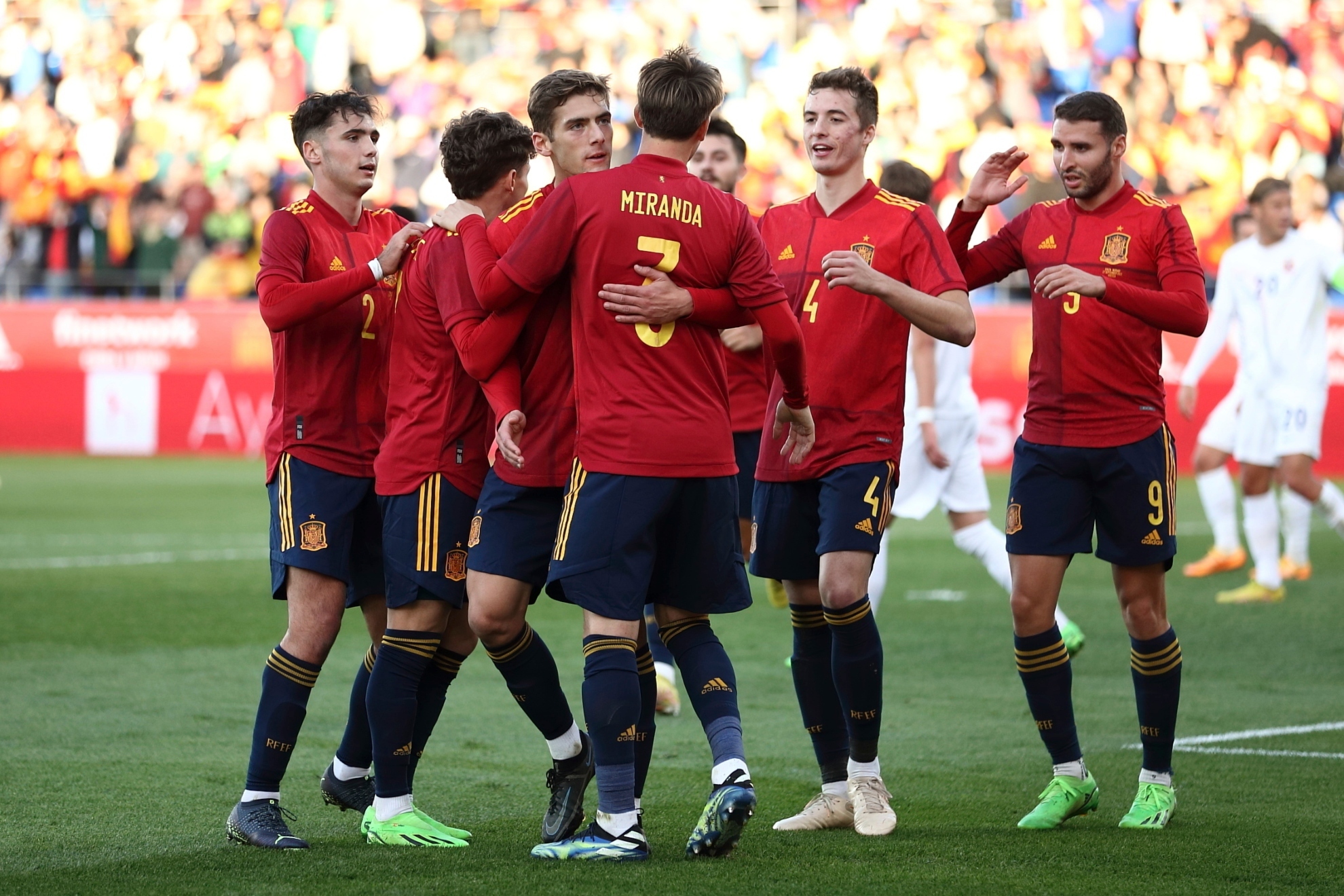 Los españoles celebran un gol en el pasado amistoso ante Noruega.
