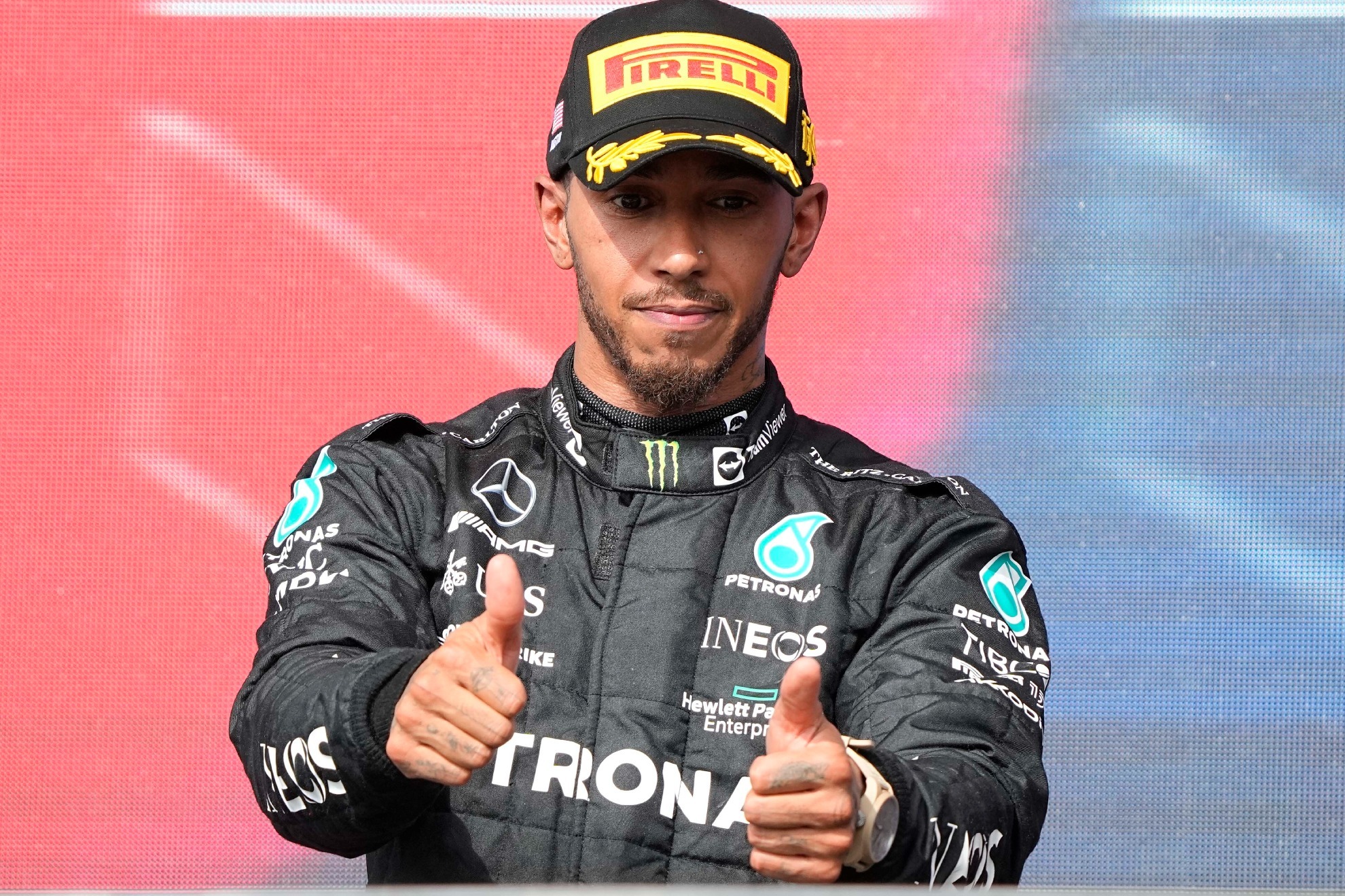 Hamilton celebra su podio en Austin.