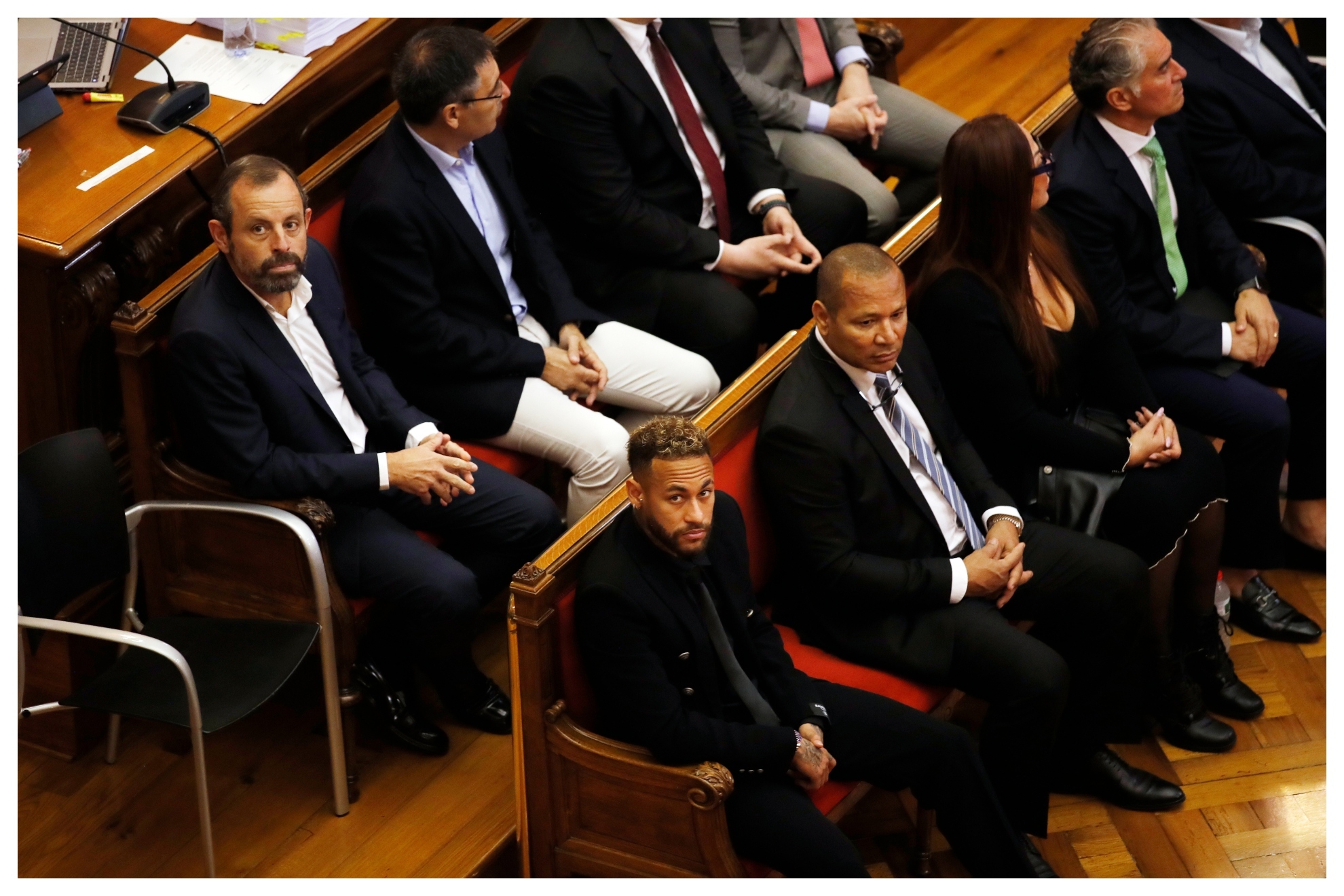 Rosell, Bartomeu, Neymar y su padre, en el banquillo de acusados.
