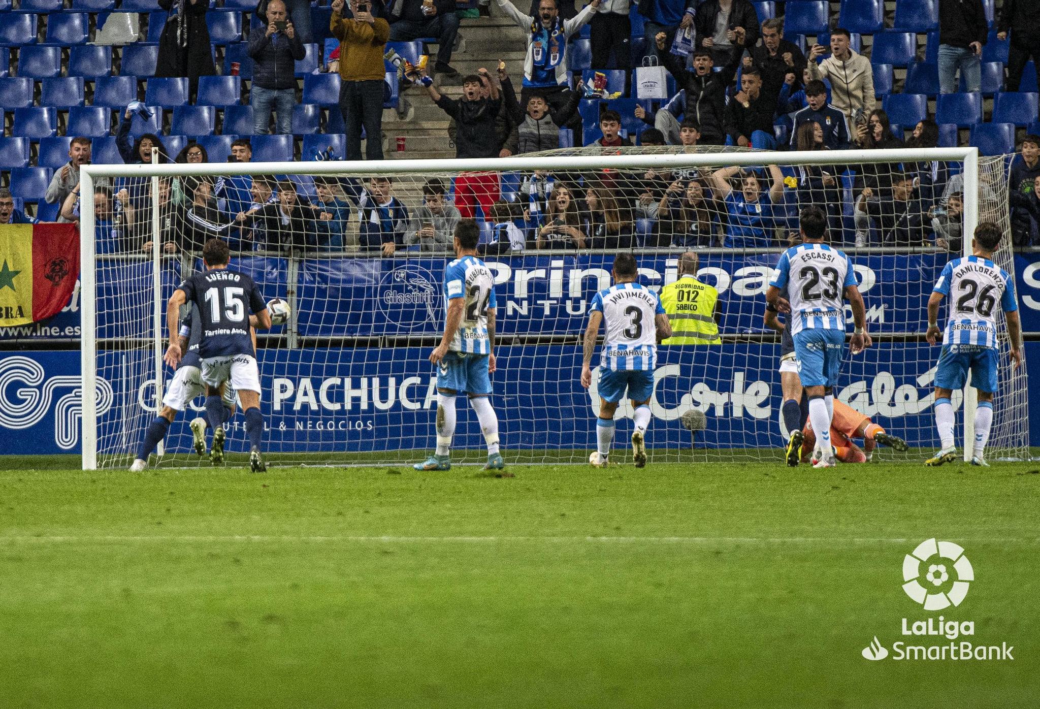 Borja Batn celebra el gol de la victoria ante el Mlaga