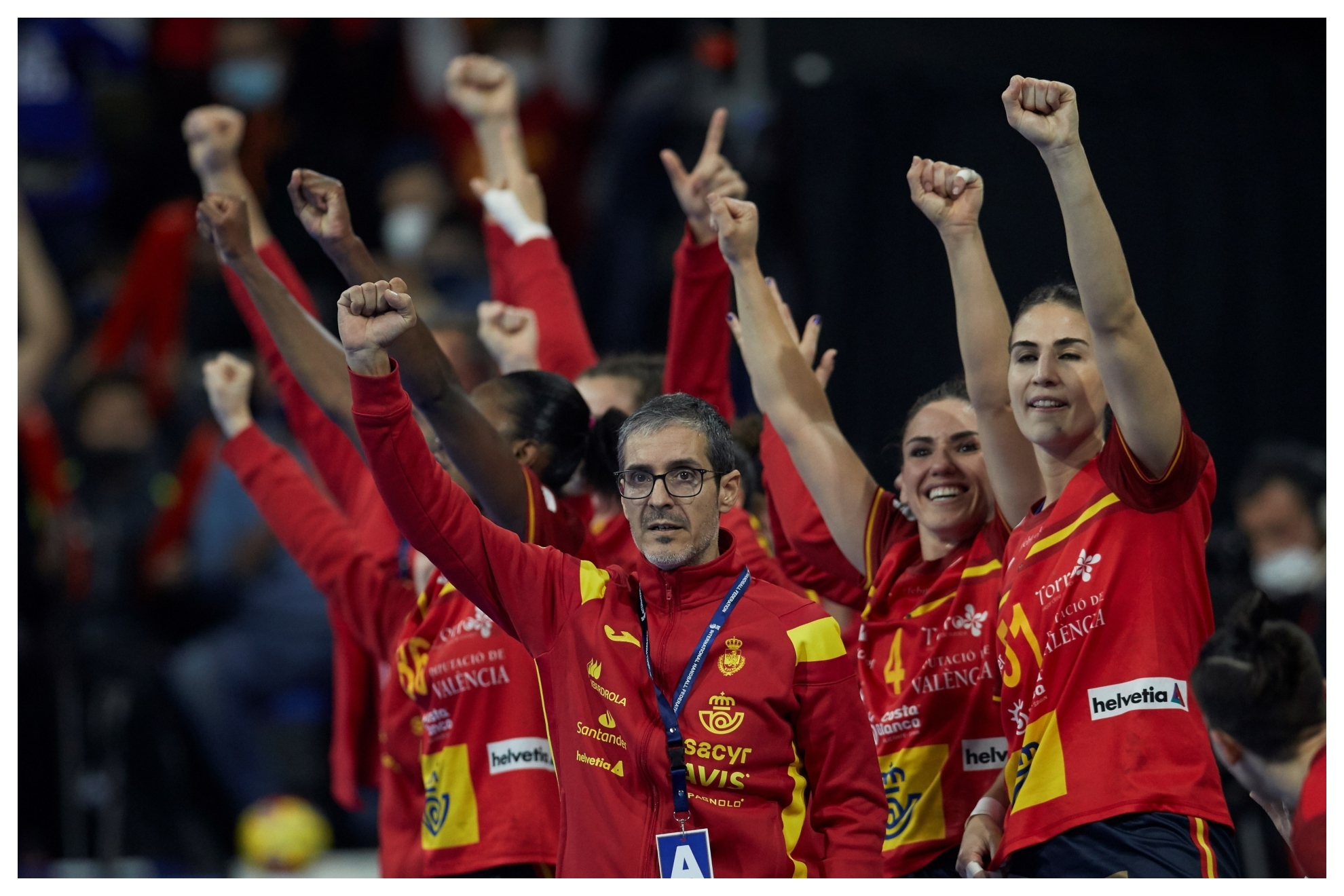 Las jugadoras españolas celebraban en el banquillo un gol ante Alemania en el pasado Mundial /