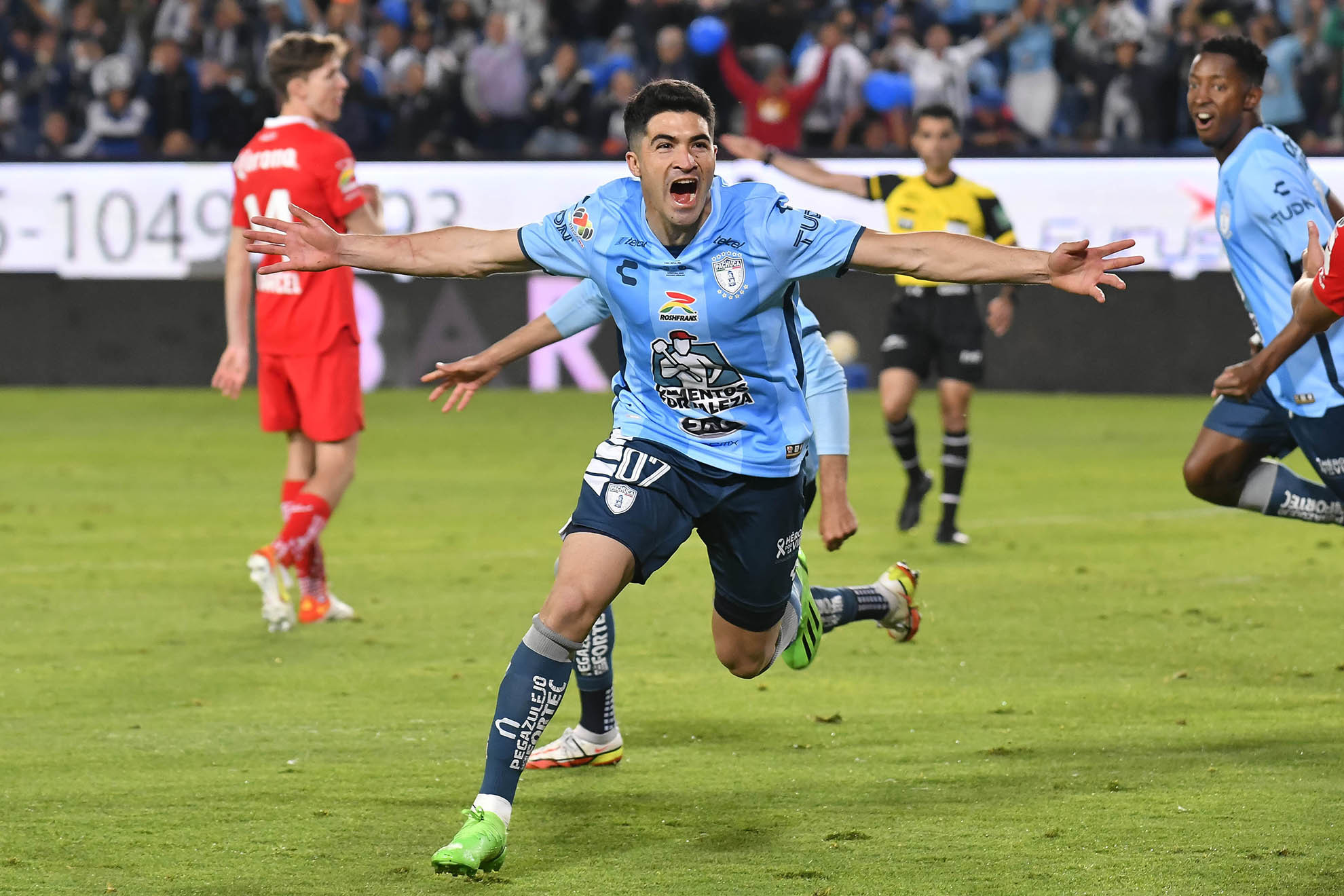 Nico Ibáñez marca el segundo gol del Pachuca. Imago 7