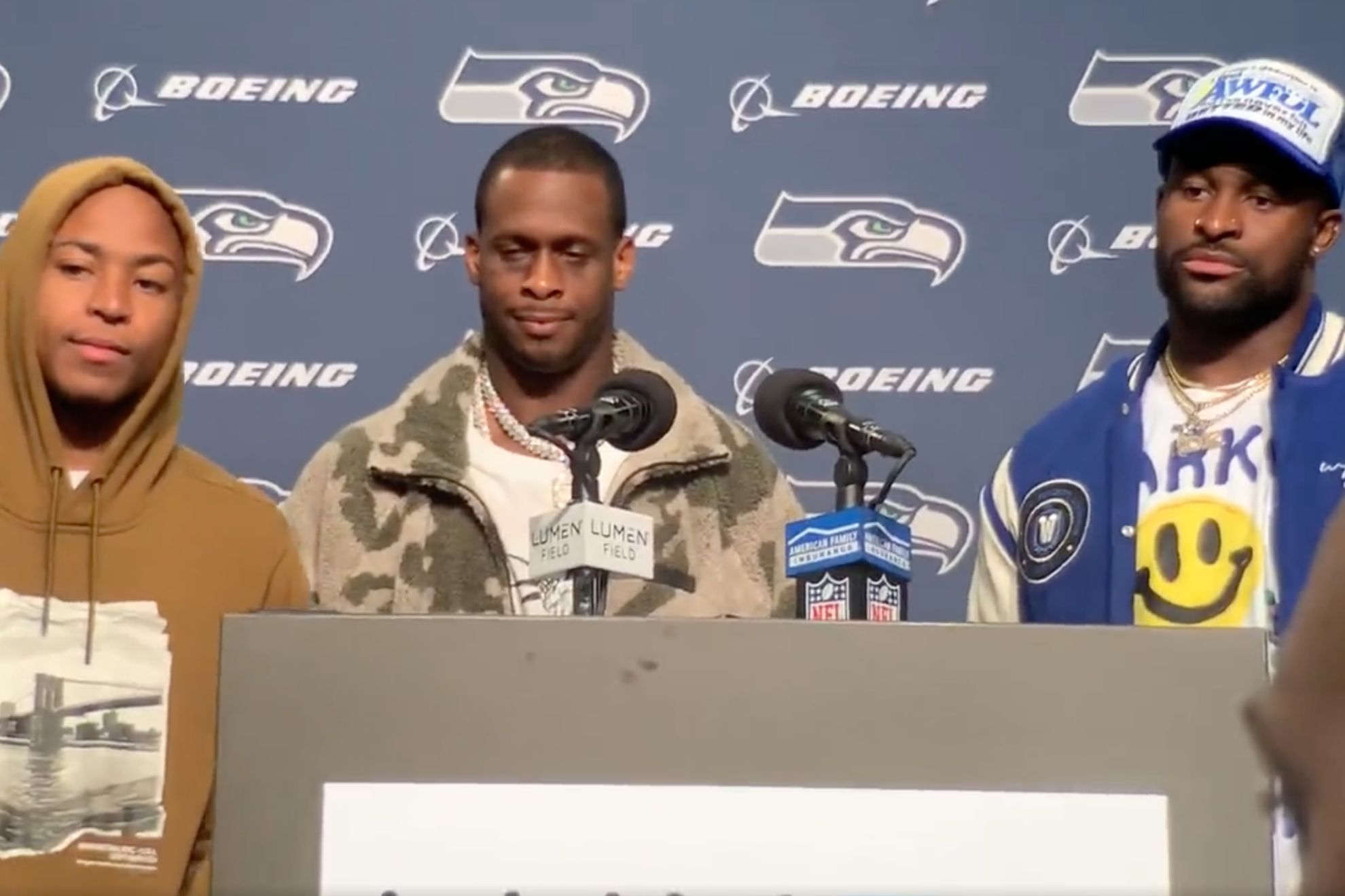 Tyler Lockett, Geno Smith and DK Metcalf address the media after their win over the Giants in a special joint press conference.