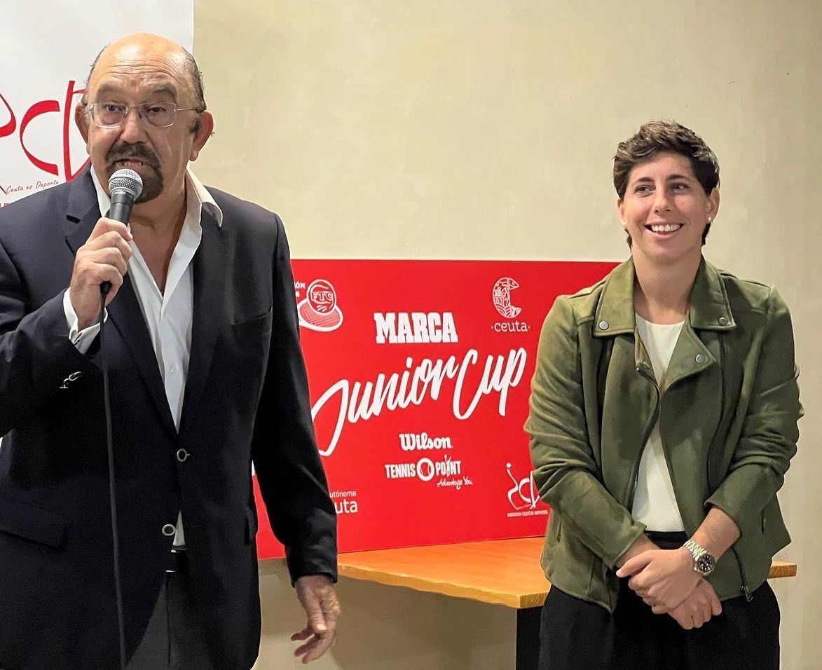 Miguel Díaz, presidente de la RFET, con Carla Suárez