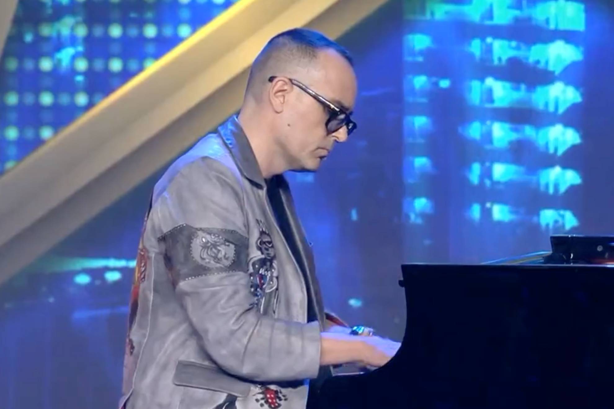 Fanático subterraneo Disfraces Risto Mejide sorprende con el piano en 'Got Talent' y lanza un mensaje que  recuerda a Laura Escanes: "Cuando uno ama..." | Marca