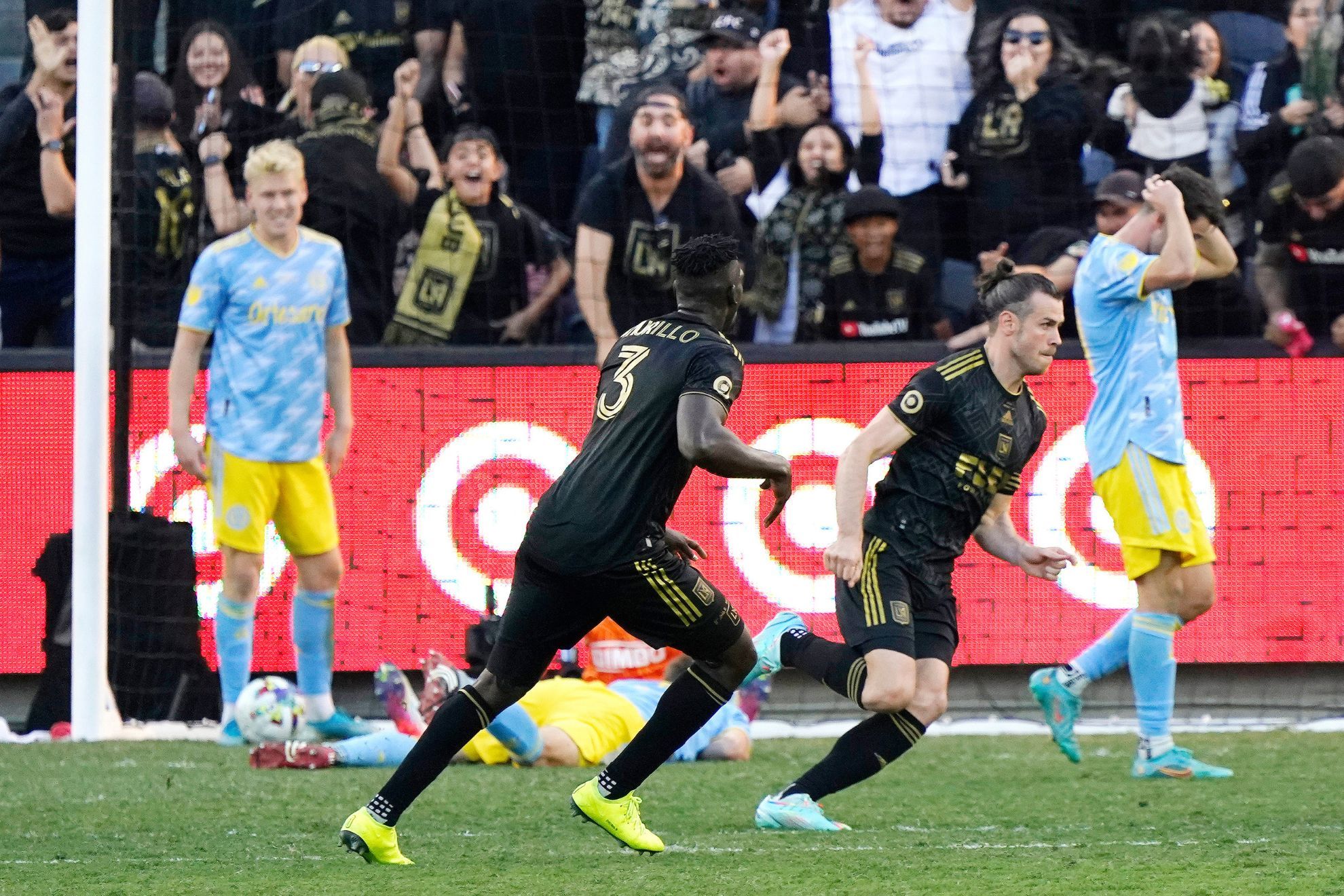 Gareth Bale (LAFC) celebrates after scoring qualizer in extra time of MLS Cup vs. Philadelphia Union