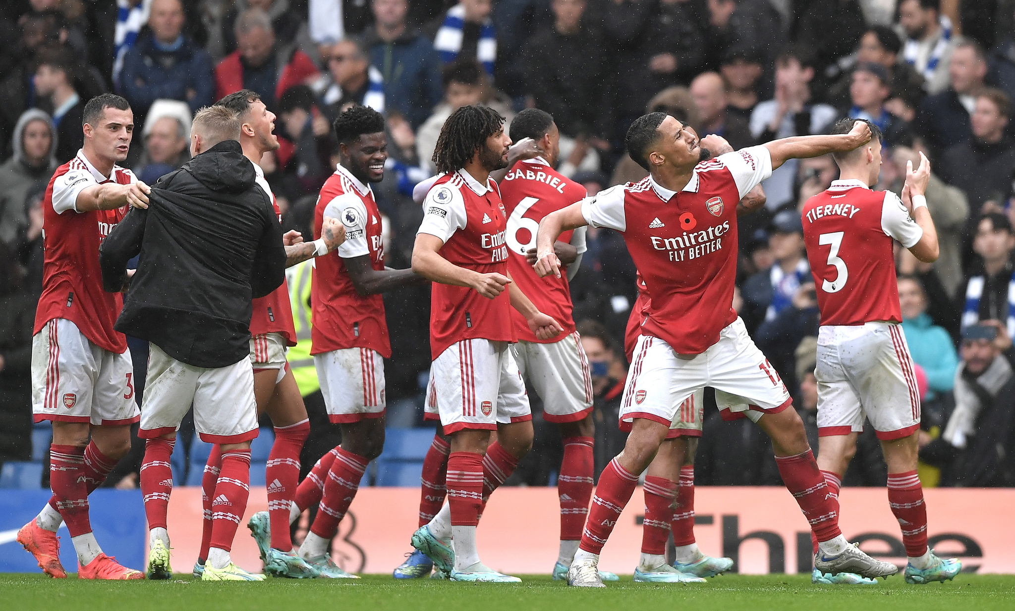 Arsenal celebrate a win away at Chelsea.