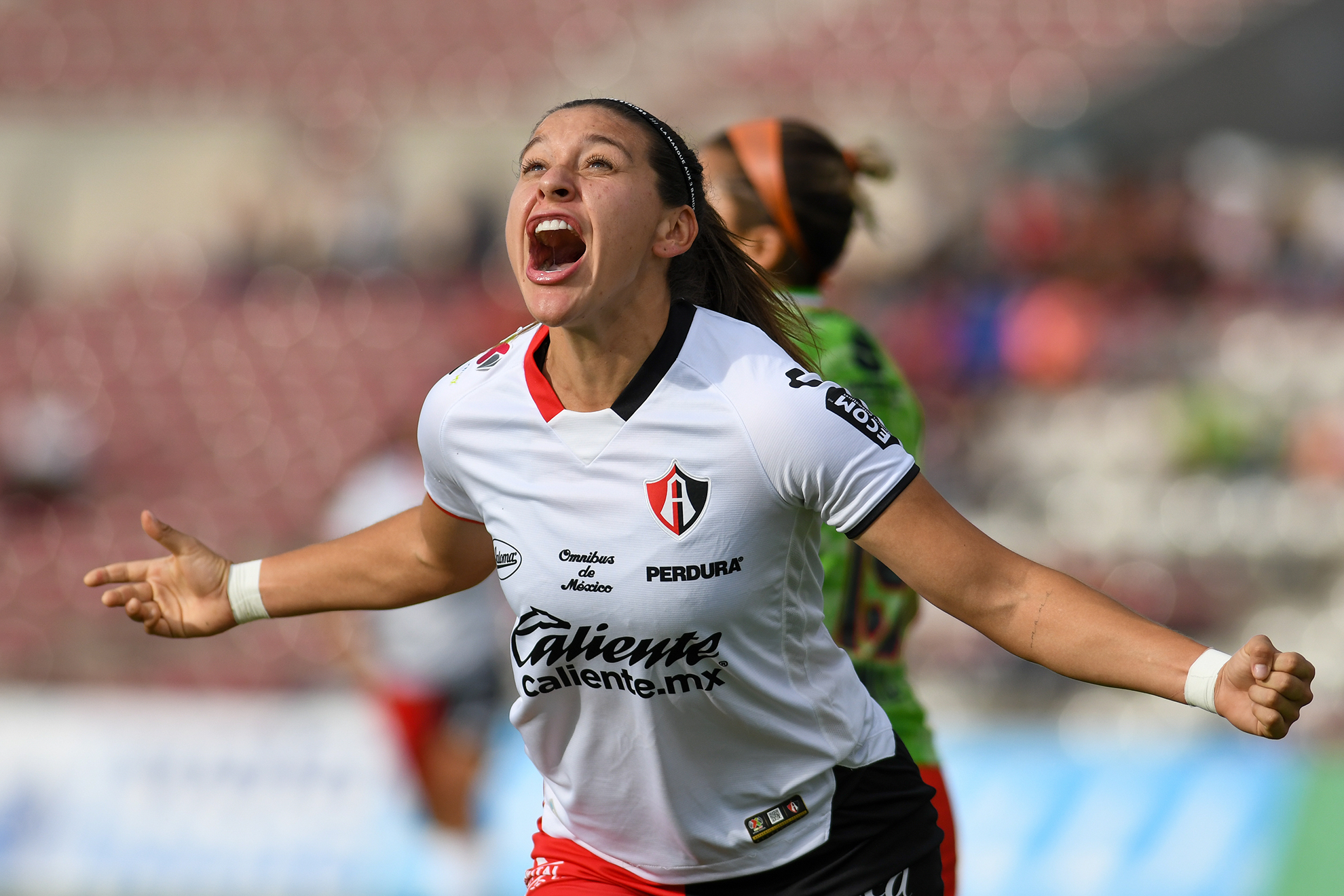 Norma Palafox festeja un gol con el Atlas. | Imago 7